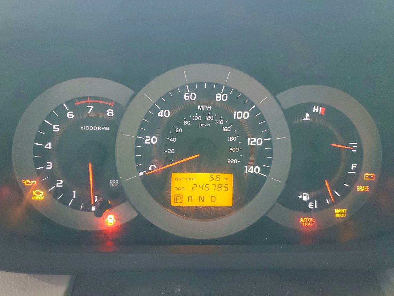 2006 Toyota Rav4 Base White vin: JTMBD33V865020336