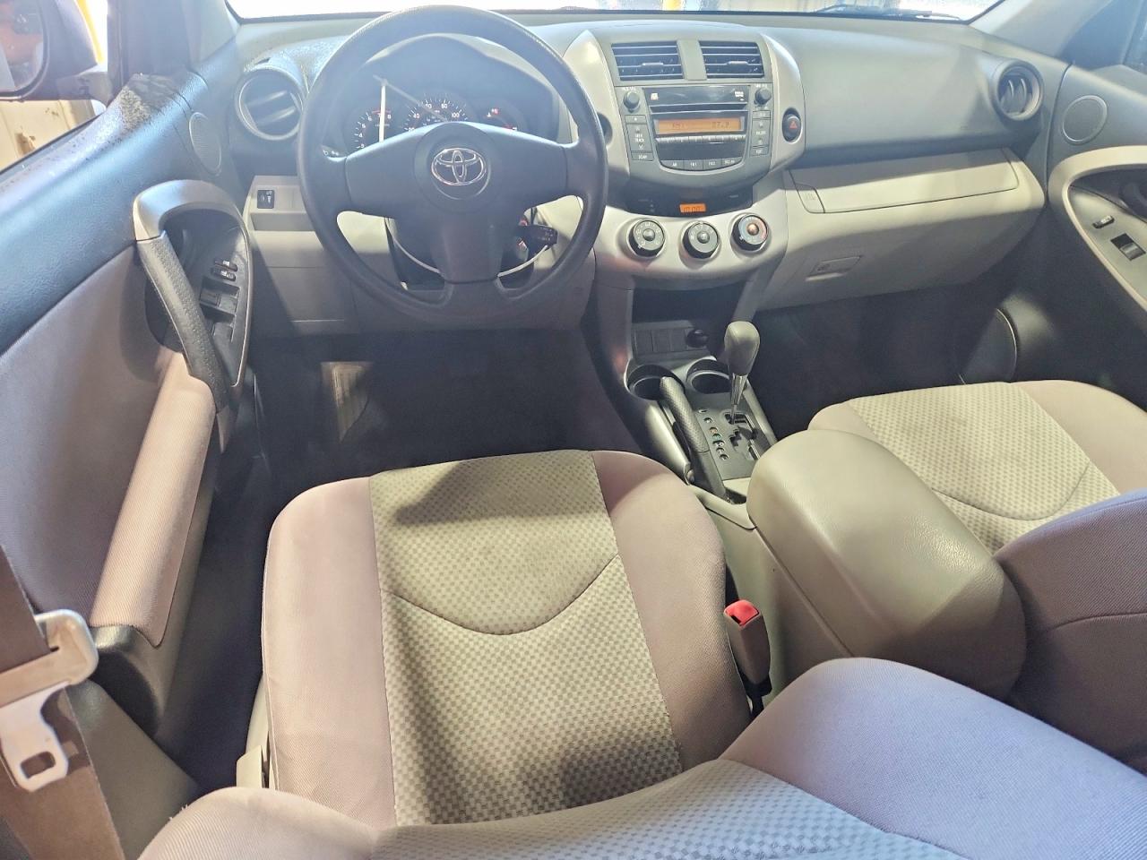 2007 Toyota Rav4 Base Красный vin: JTMBD33V875106750
