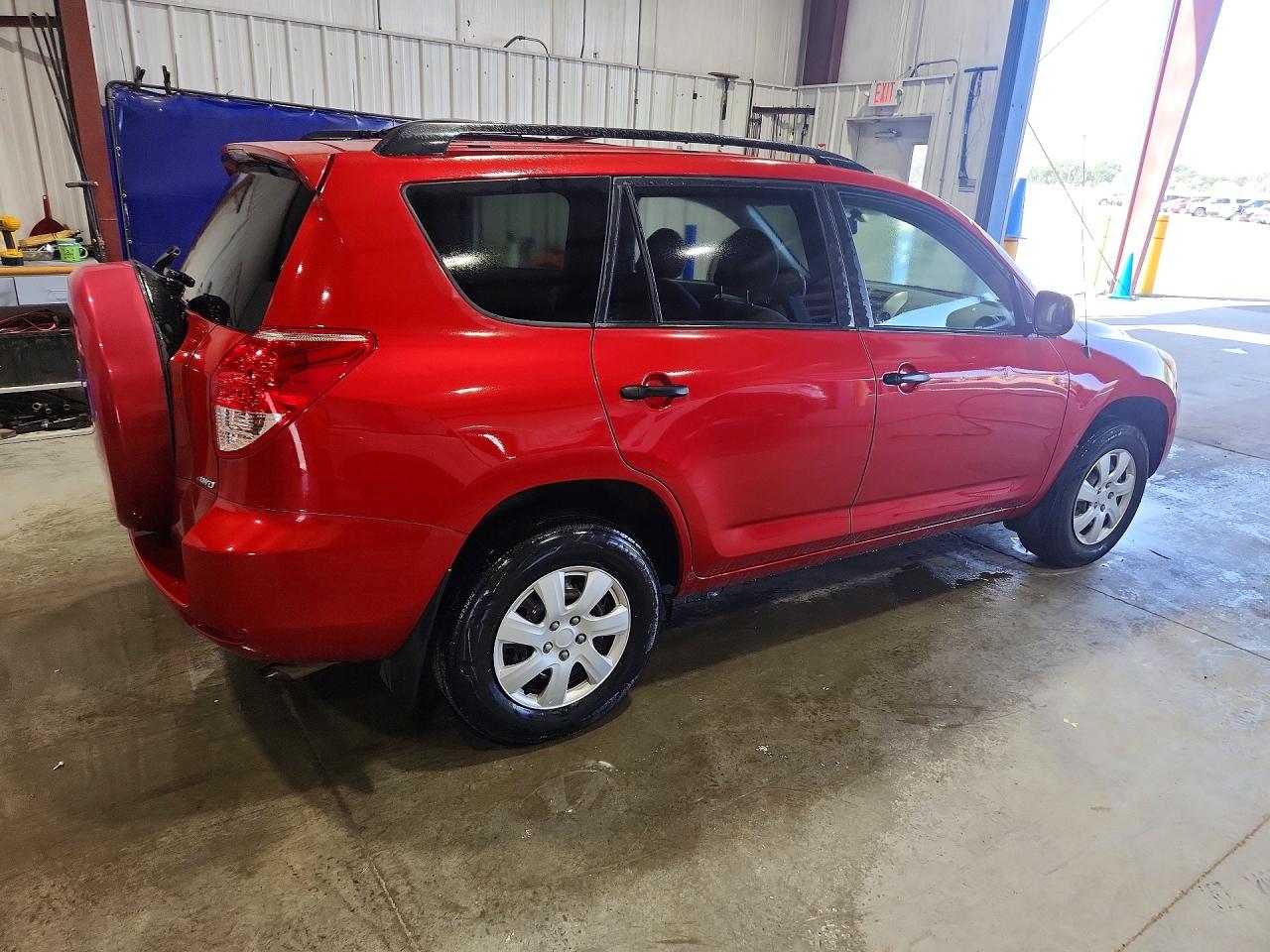 2007 Toyota Rav4 Base Красный vin: JTMBD33V875106750