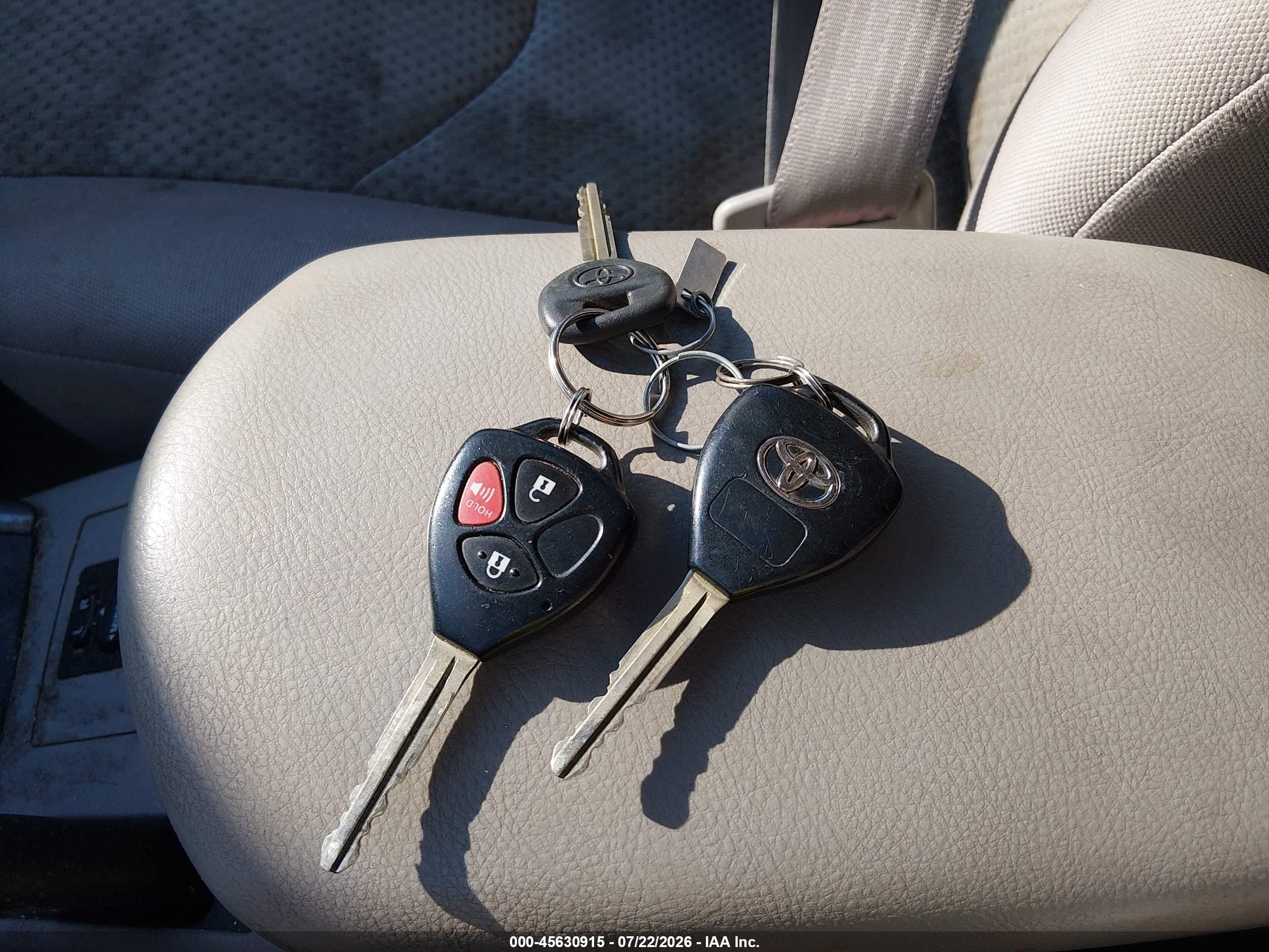 2007 Toyota Rav4   Gray vin: JTMBD33V876050318