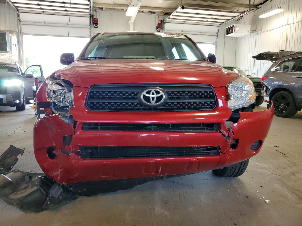 2008 Toyota Rav4 Base Red vin: JTMBD33V885159983