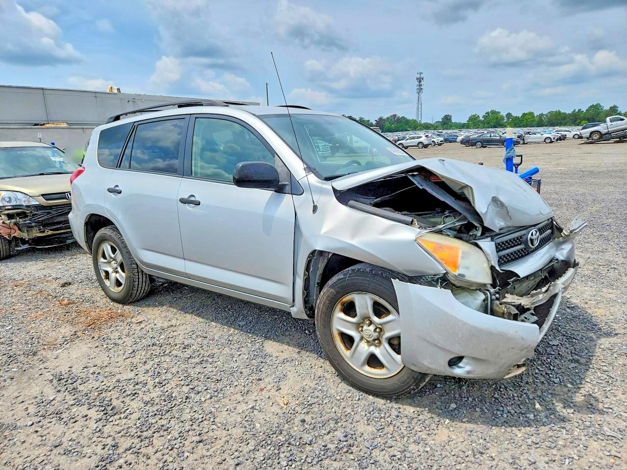 2008 Toyota Rav4 Base Silver vin: JTMBD33V885162981