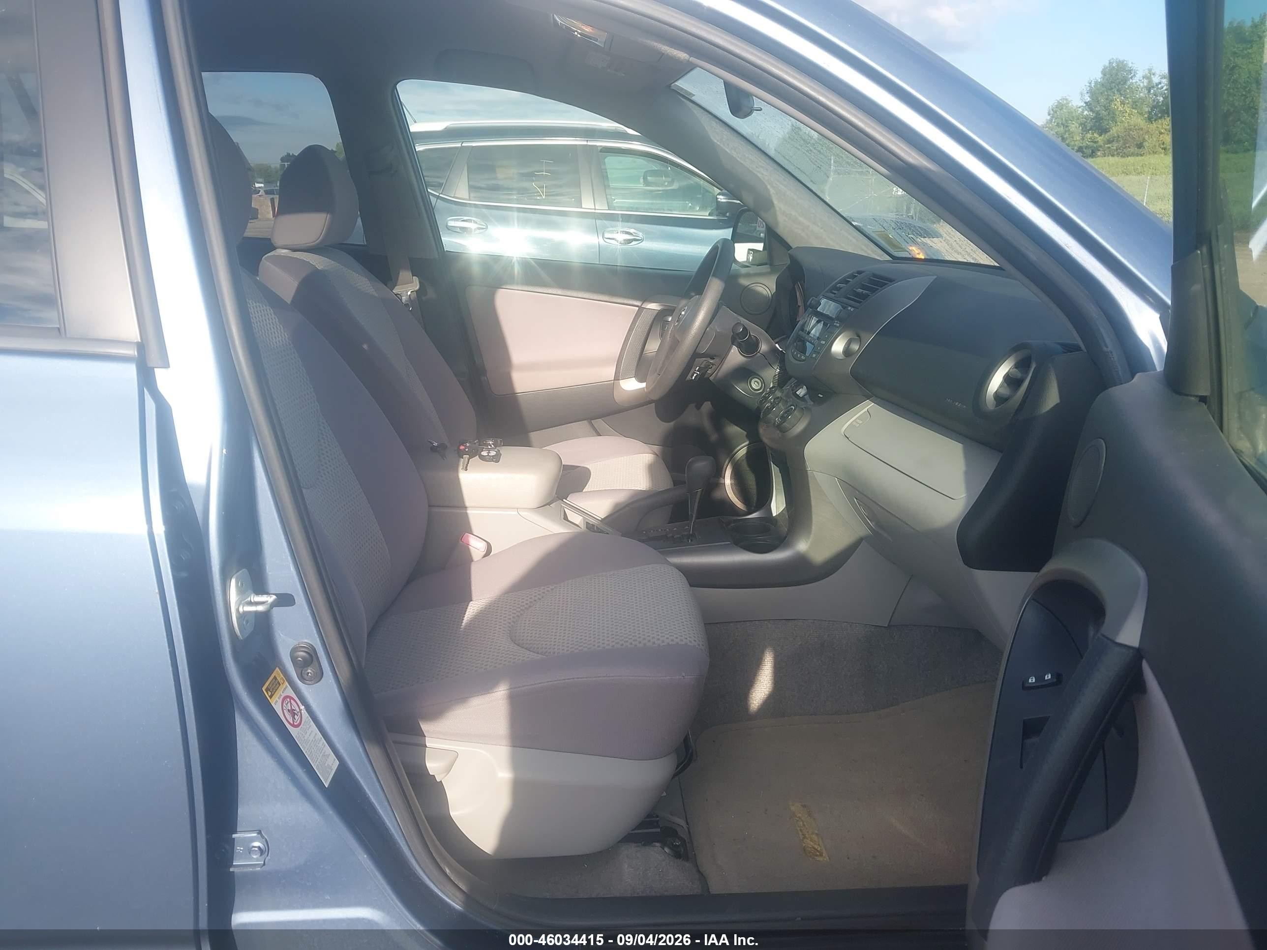 2008 Toyota Rav4   Blue vin: JTMBD33V885163631