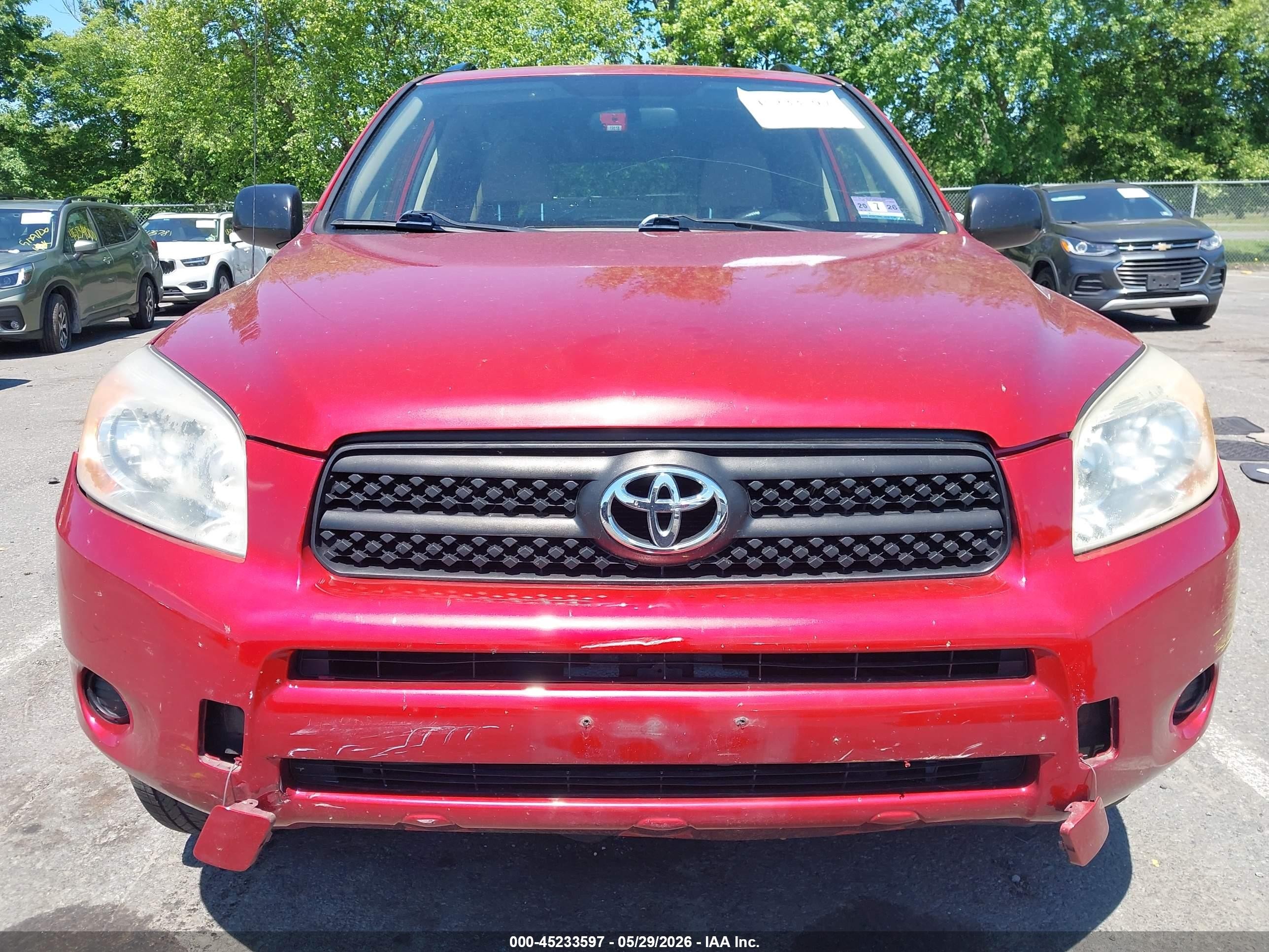 2008 Toyota Rav4   Red vin: JTMBD33V885174466