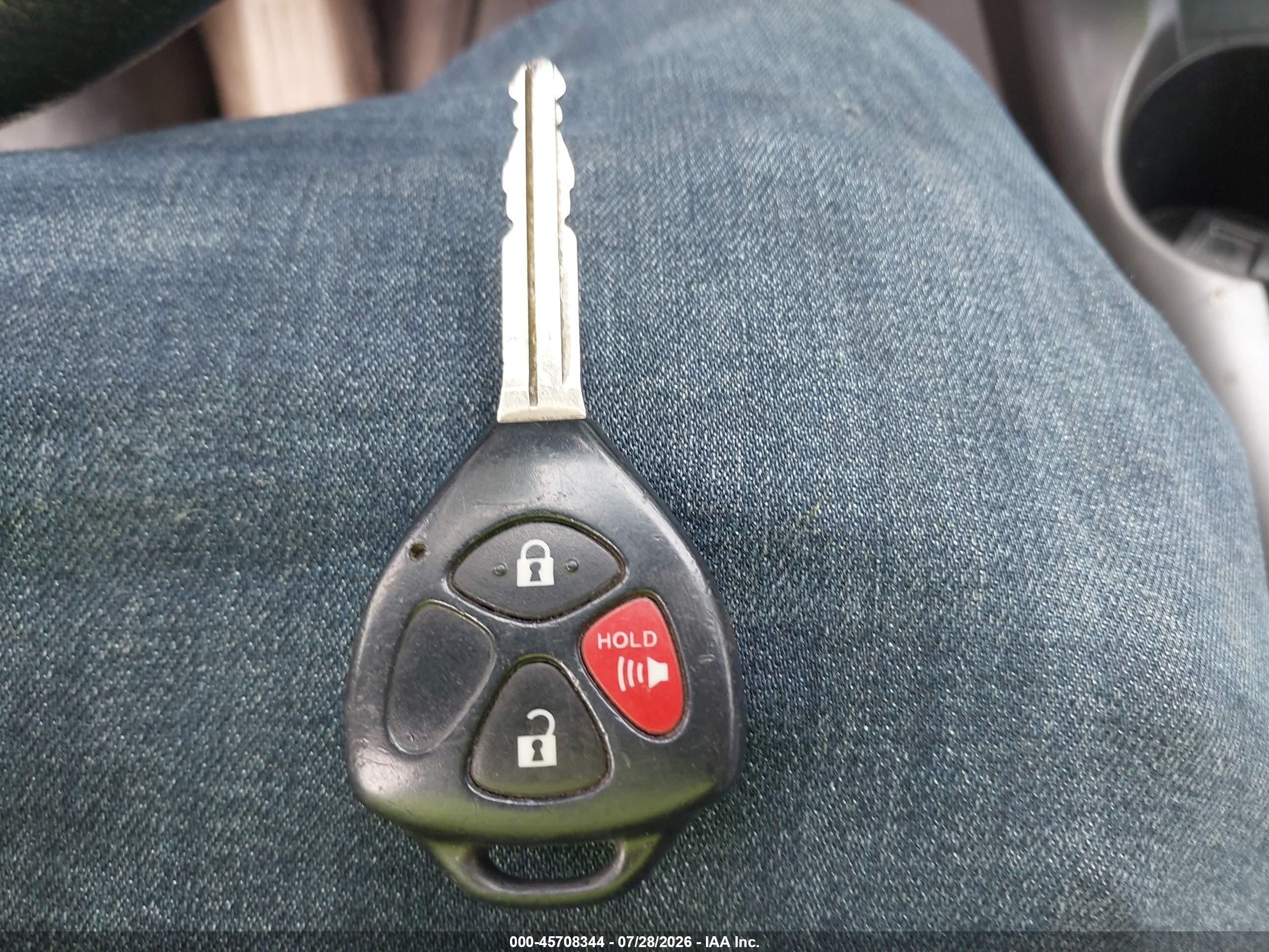 2008 Toyota Rav4 Серебряный vin: JTMBD33V886089508