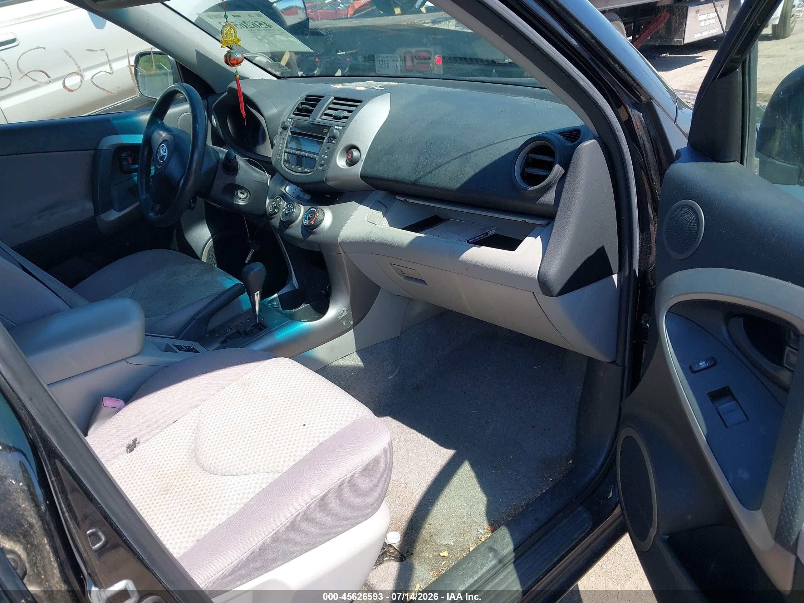 2006 Toyota Rav4   Black vin: JTMBD33V965011239