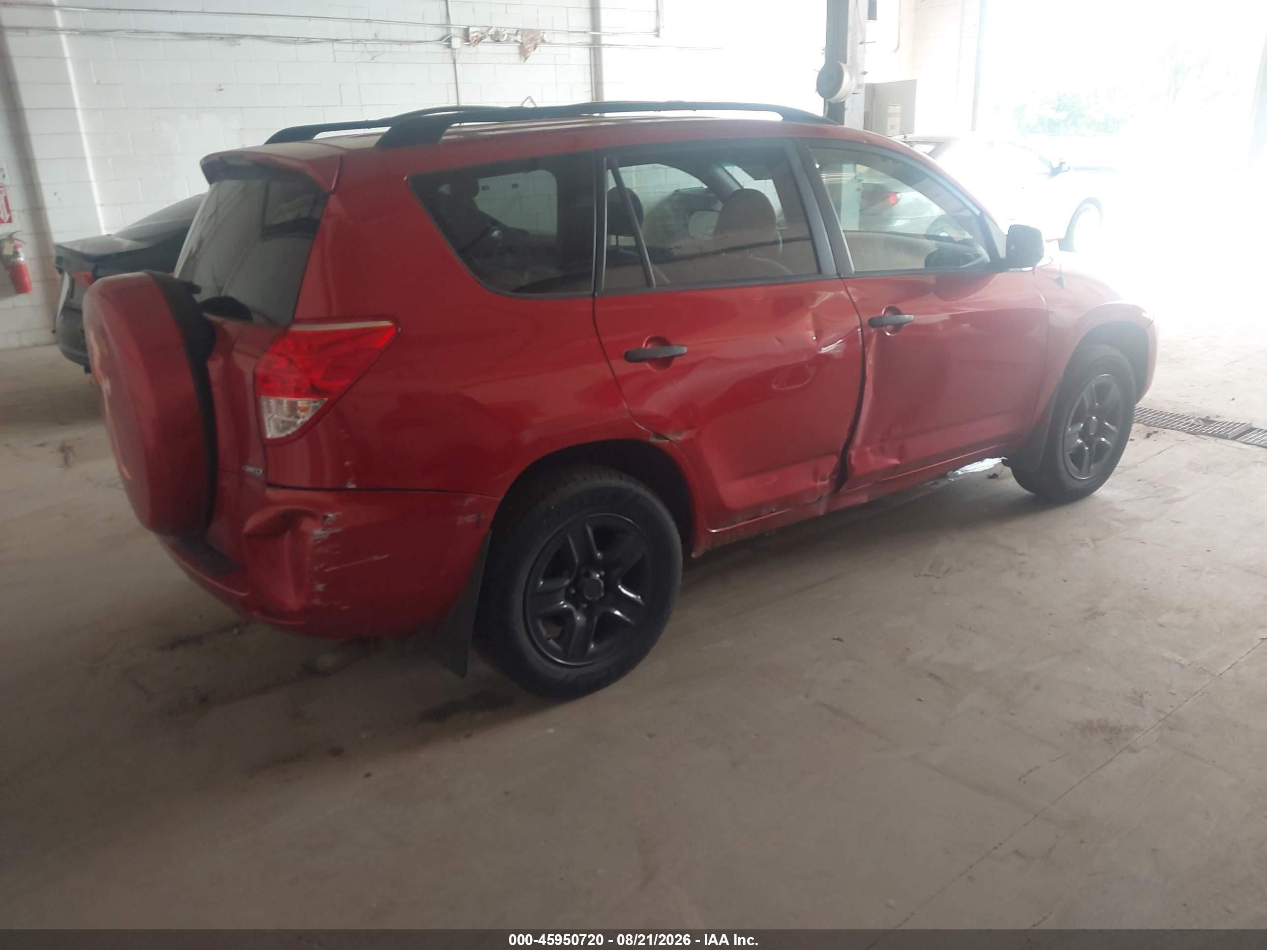 2006 Toyota Rav4   Red vin: JTMBD33V966003636