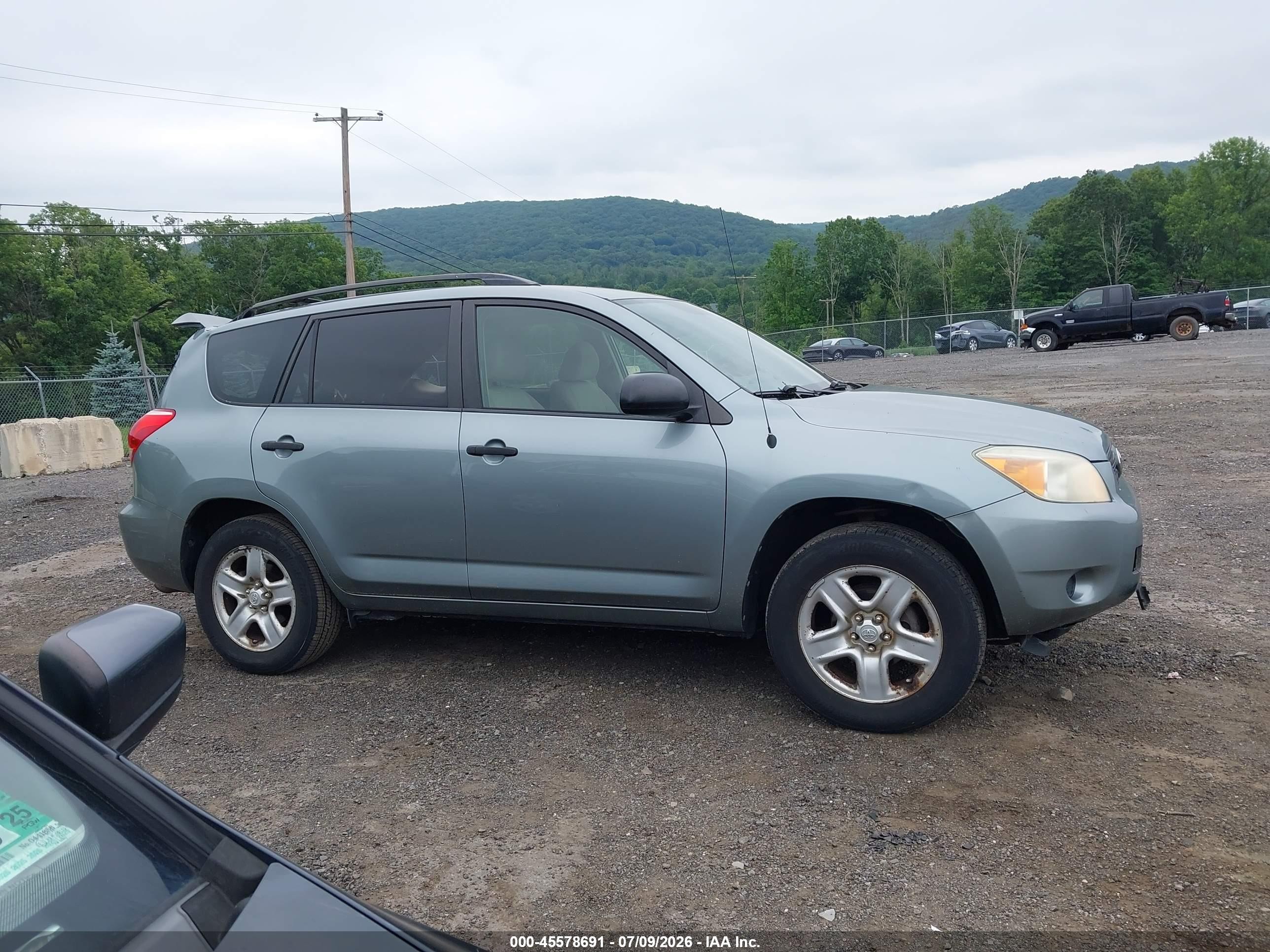 2007 Toyota Rav4   Green vin: JTMBD33V975112461