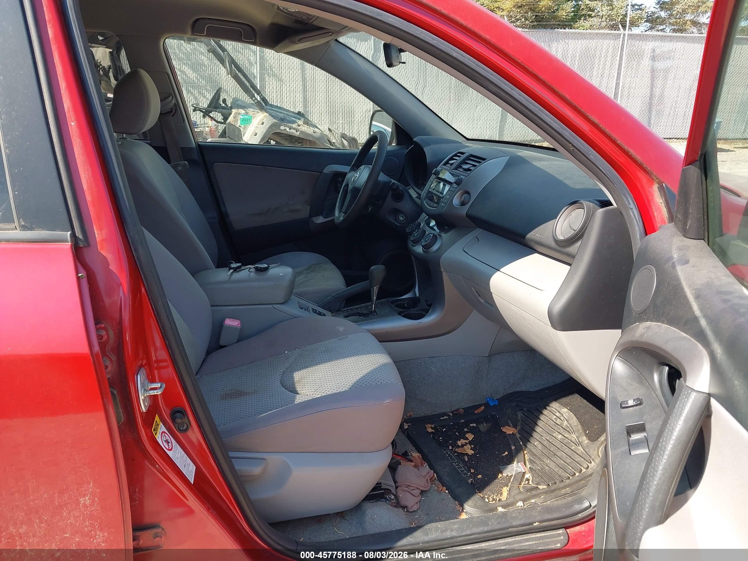 2007 Toyota Rav4   Красный vin: JTMBD33V976053602