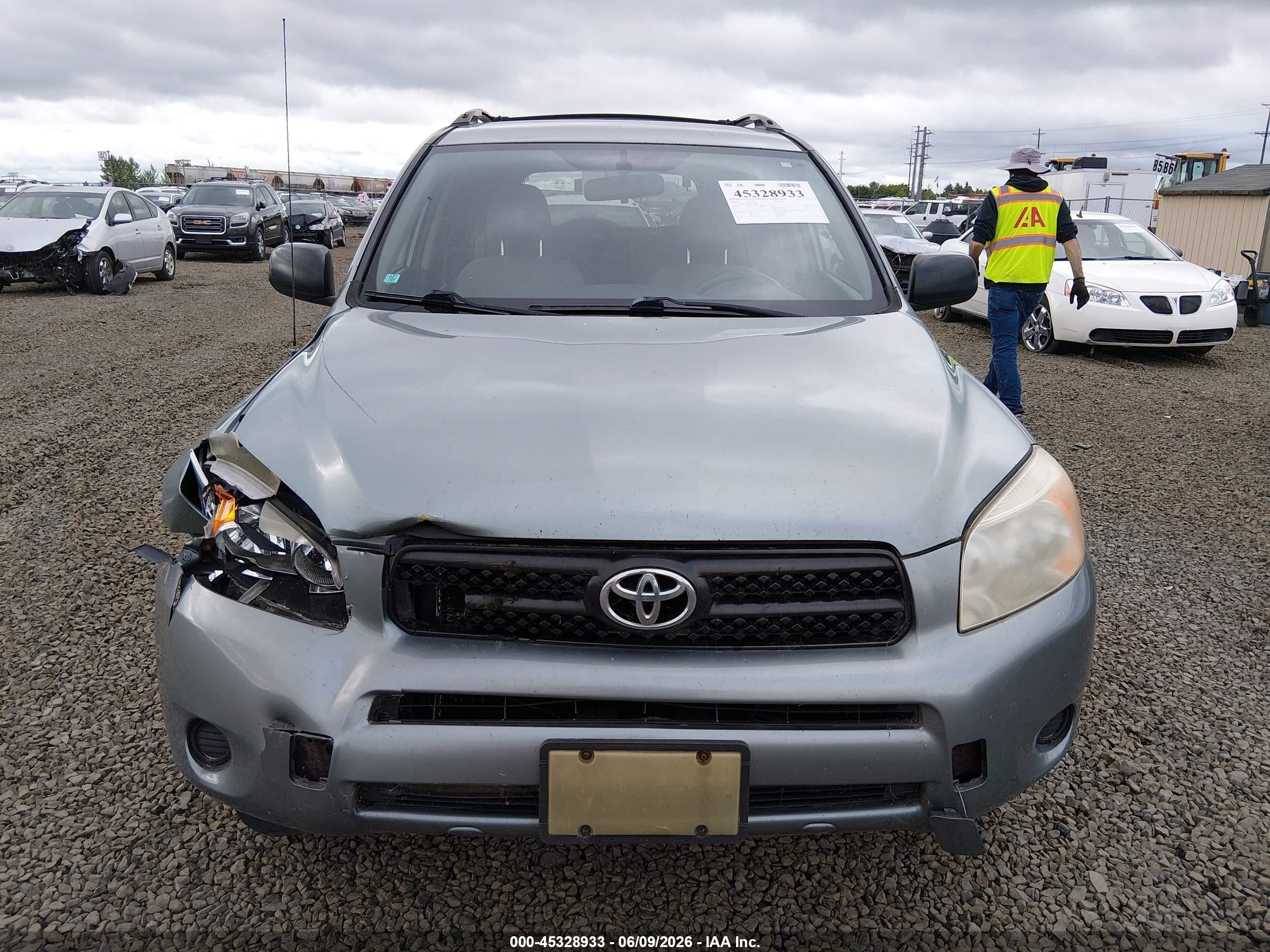 2008 Toyota Rav4   Blue vin: JTMBD33V985147888