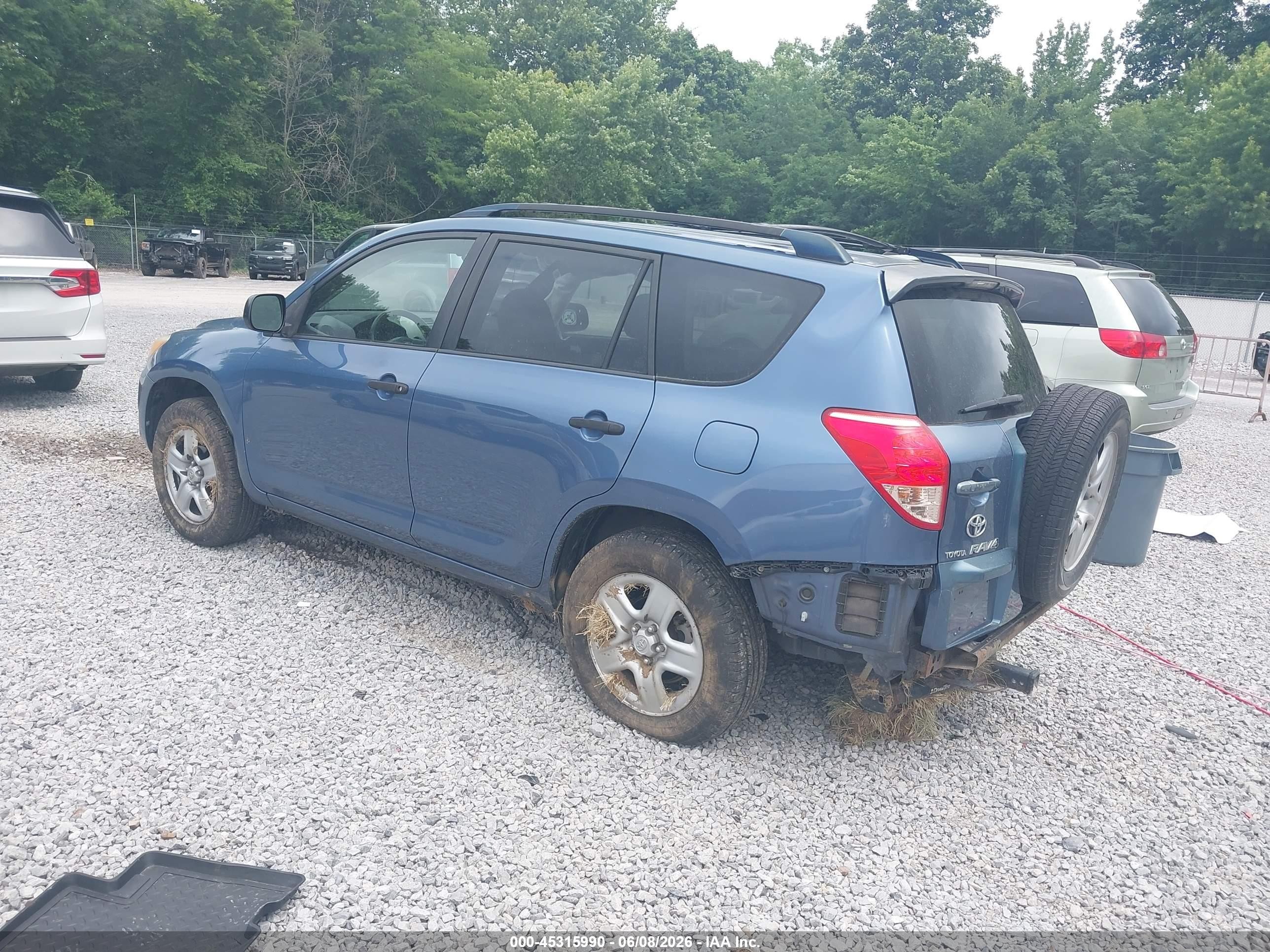 2008 Toyota Rav4   Синий vin: JTMBD33V985194967