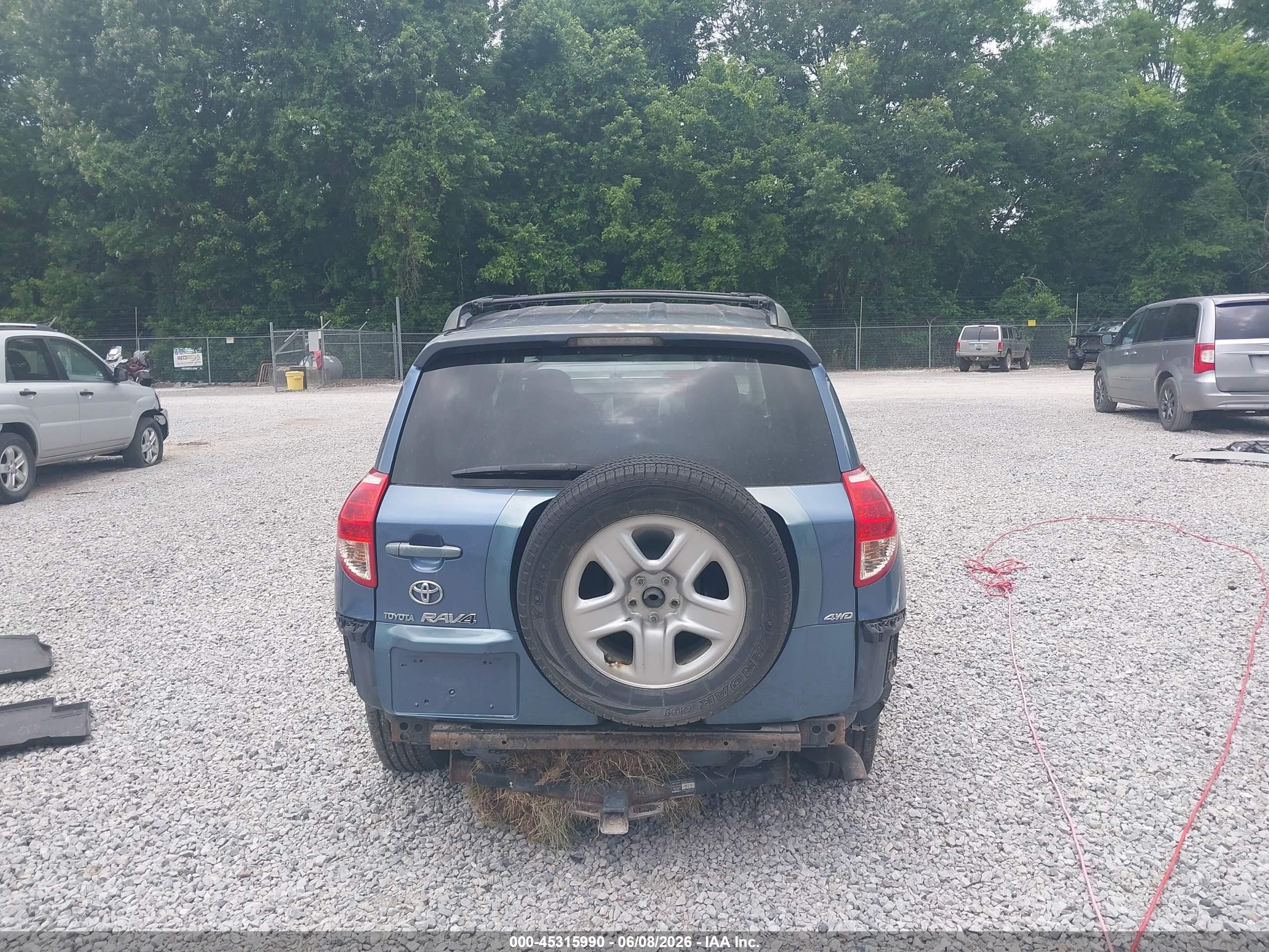 2008 Toyota Rav4   Синий vin: JTMBD33V985194967