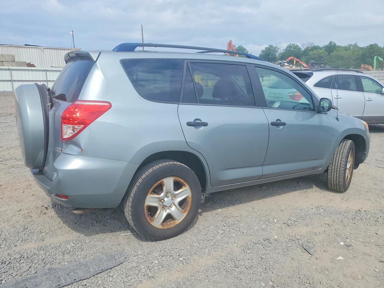 2008 Toyota Rav4 Base Silver vin: JTMBD33V985200718