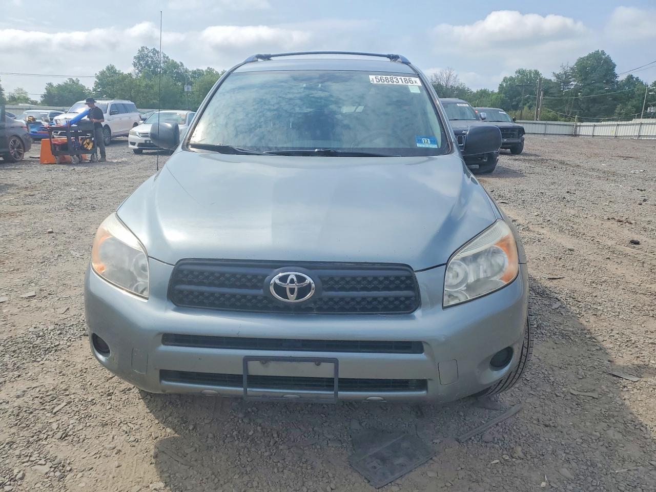 2008 Toyota Rav4 Base Silver vin: JTMBD33V985200718