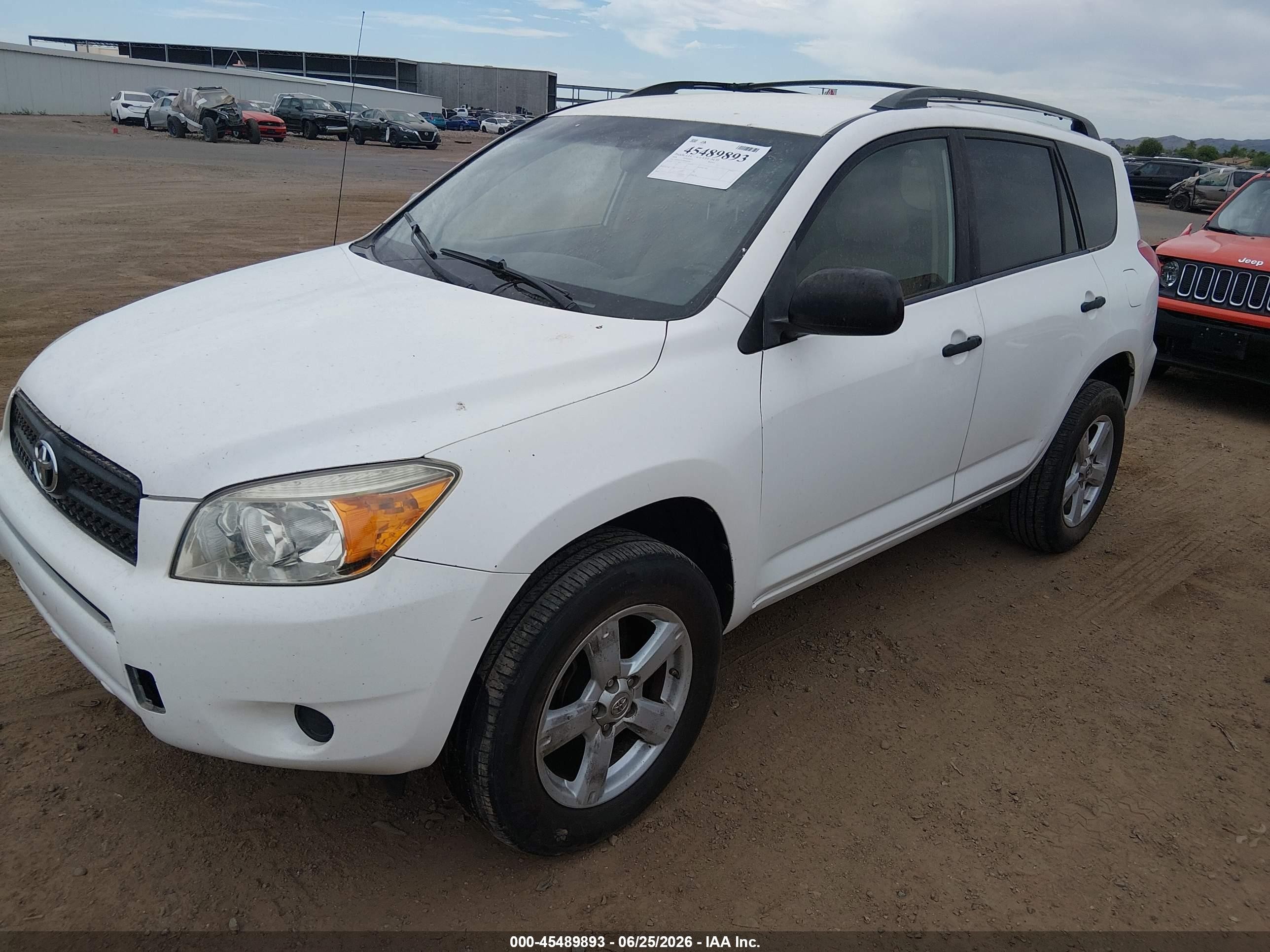 2008 Toyota Rav4   White vin: JTMBD33V986068506