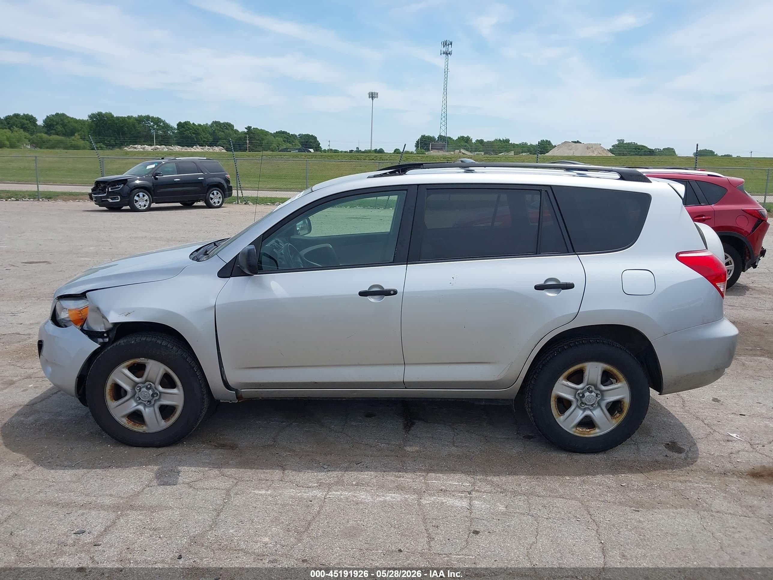 2008 Toyota Rav4   Silver vin: JTMBD33V986085838