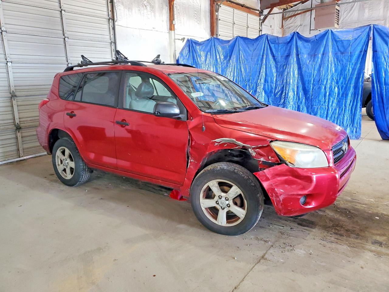 2006 Toyota Rav4 Base Red vin: JTMBD33VX66007453