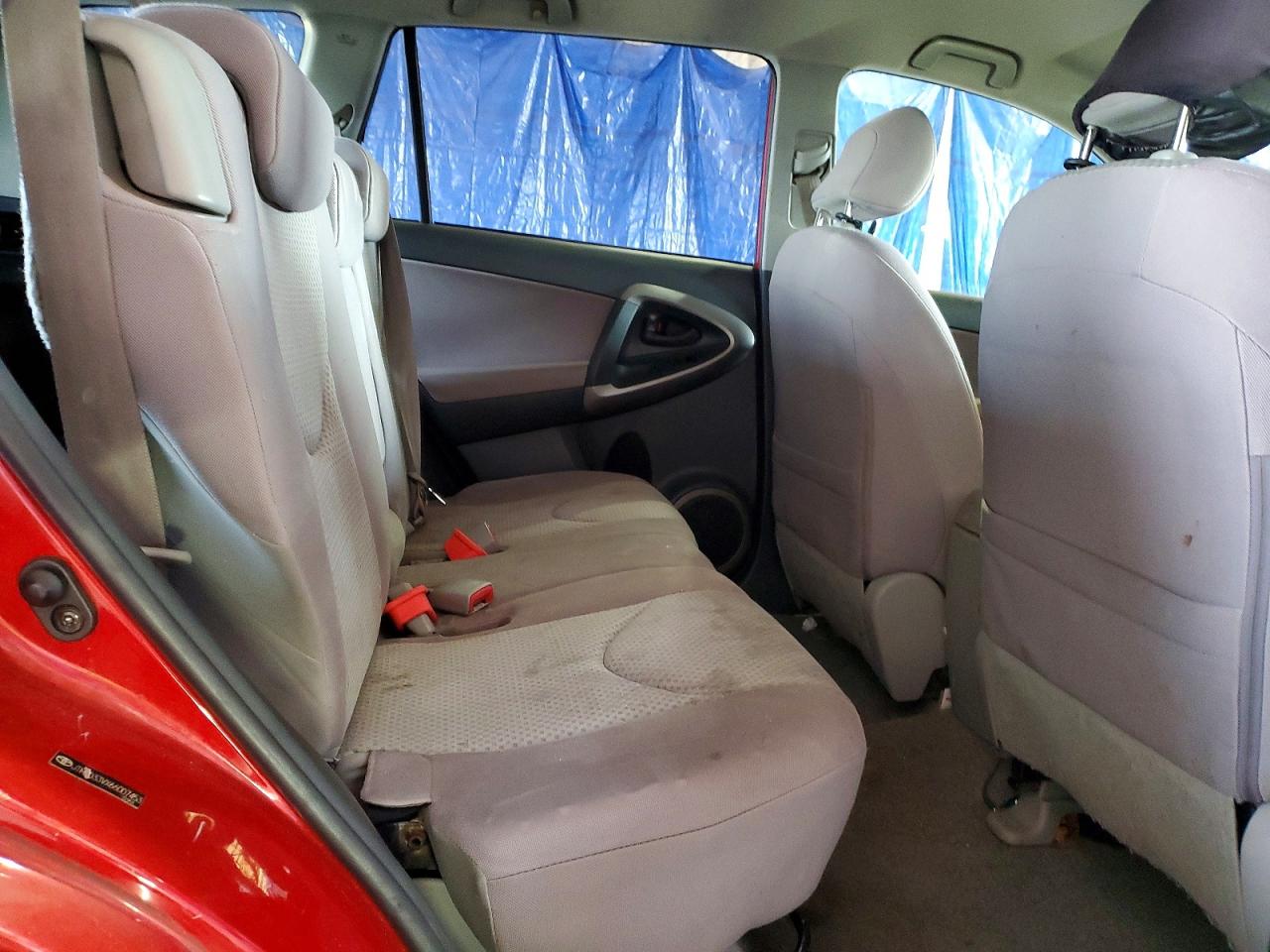 2006 Toyota Rav4 Base Red vin: JTMBD33VX66007453