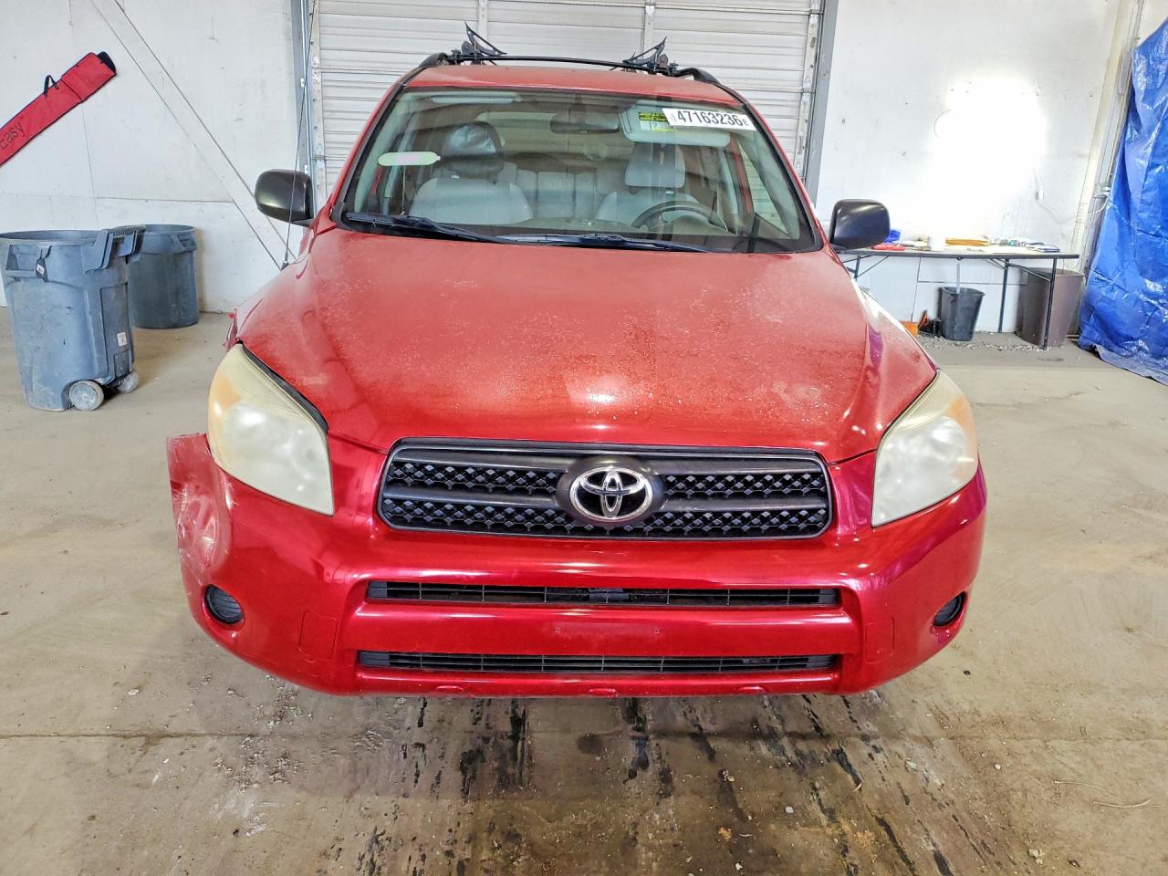 2006 Toyota Rav4 Base Red vin: JTMBD33VX66007453