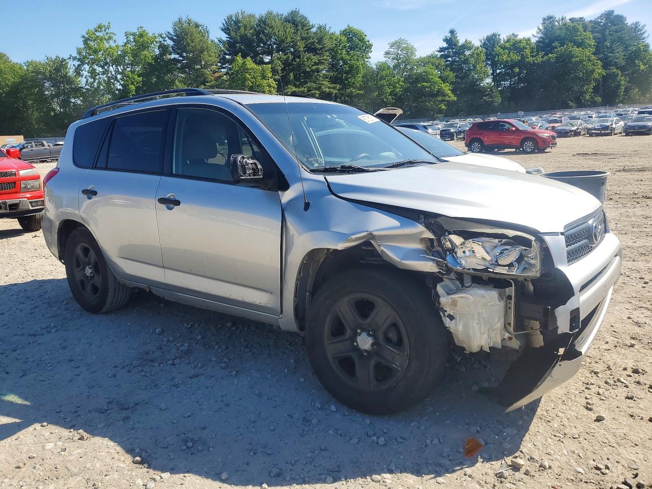 2006 Toyota Rav4 Base Silver vin: JTMBD33VX66009400