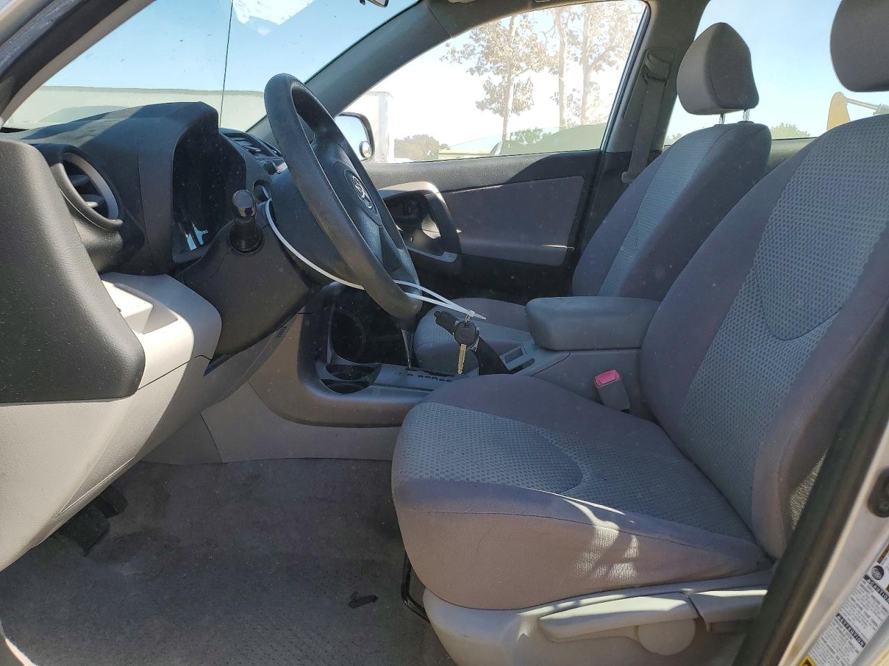 2007 Toyota Rav4 Base Silver vin: JTMBD33VX75061486