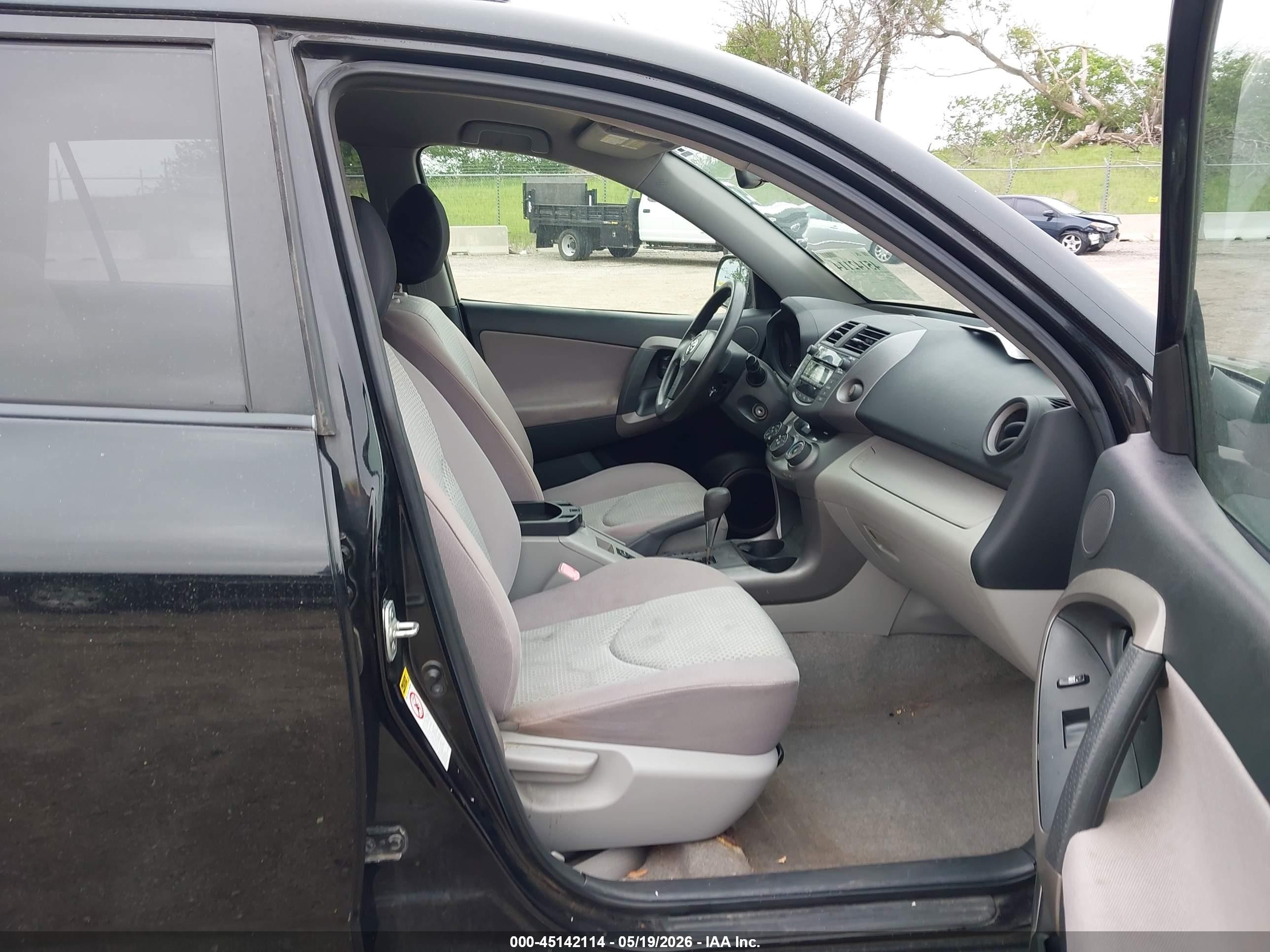 2007 Toyota Rav4   Black vin: JTMBD33VX76024769