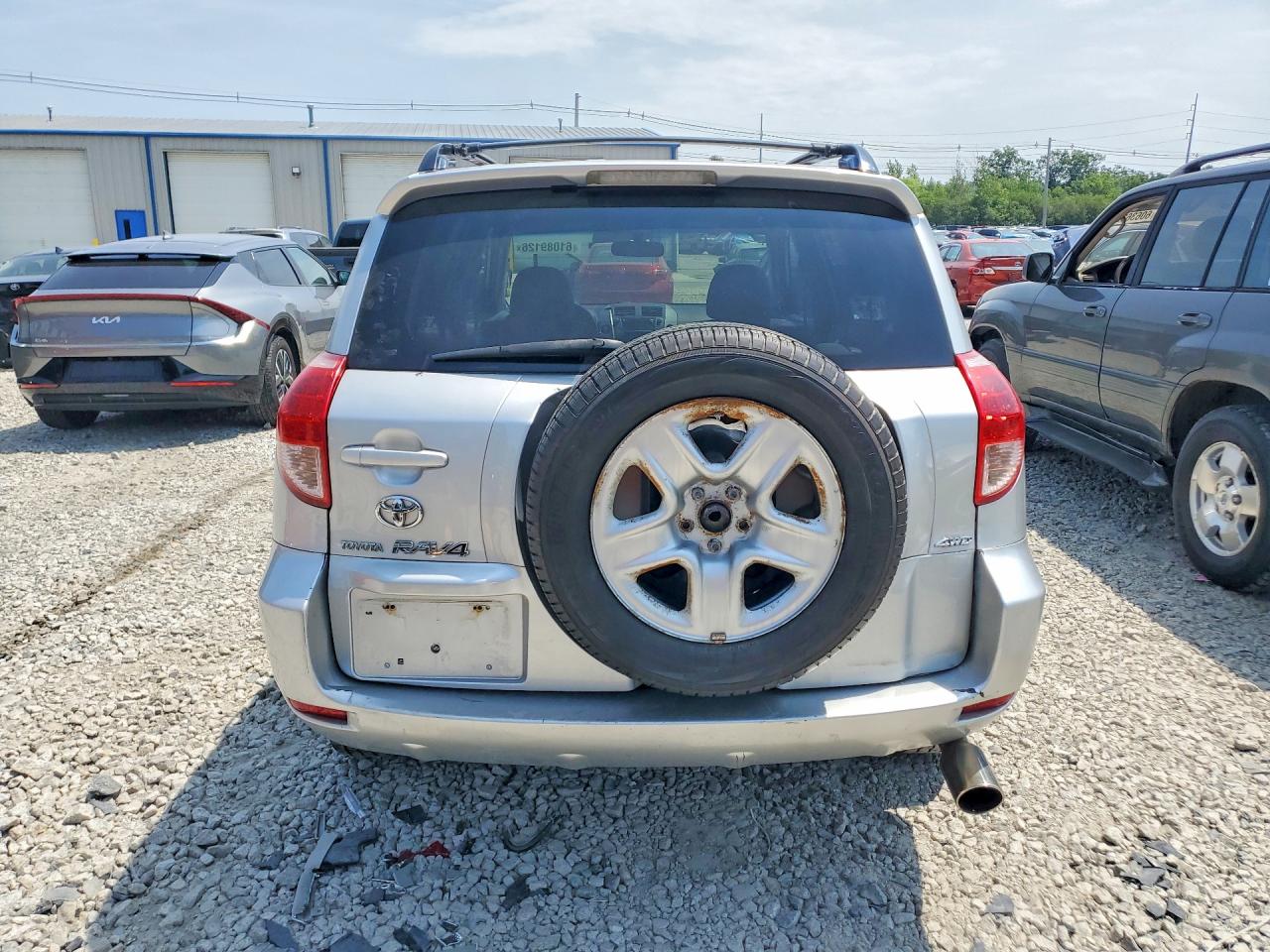 2007 Toyota Rav4 Base Silver vin: JTMBD33VX76053236
