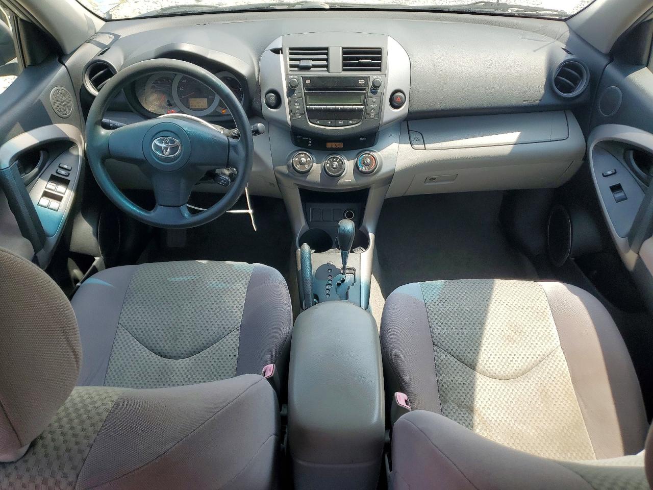 2007 Toyota Rav4 Base Silver vin: JTMBD33VX76053236