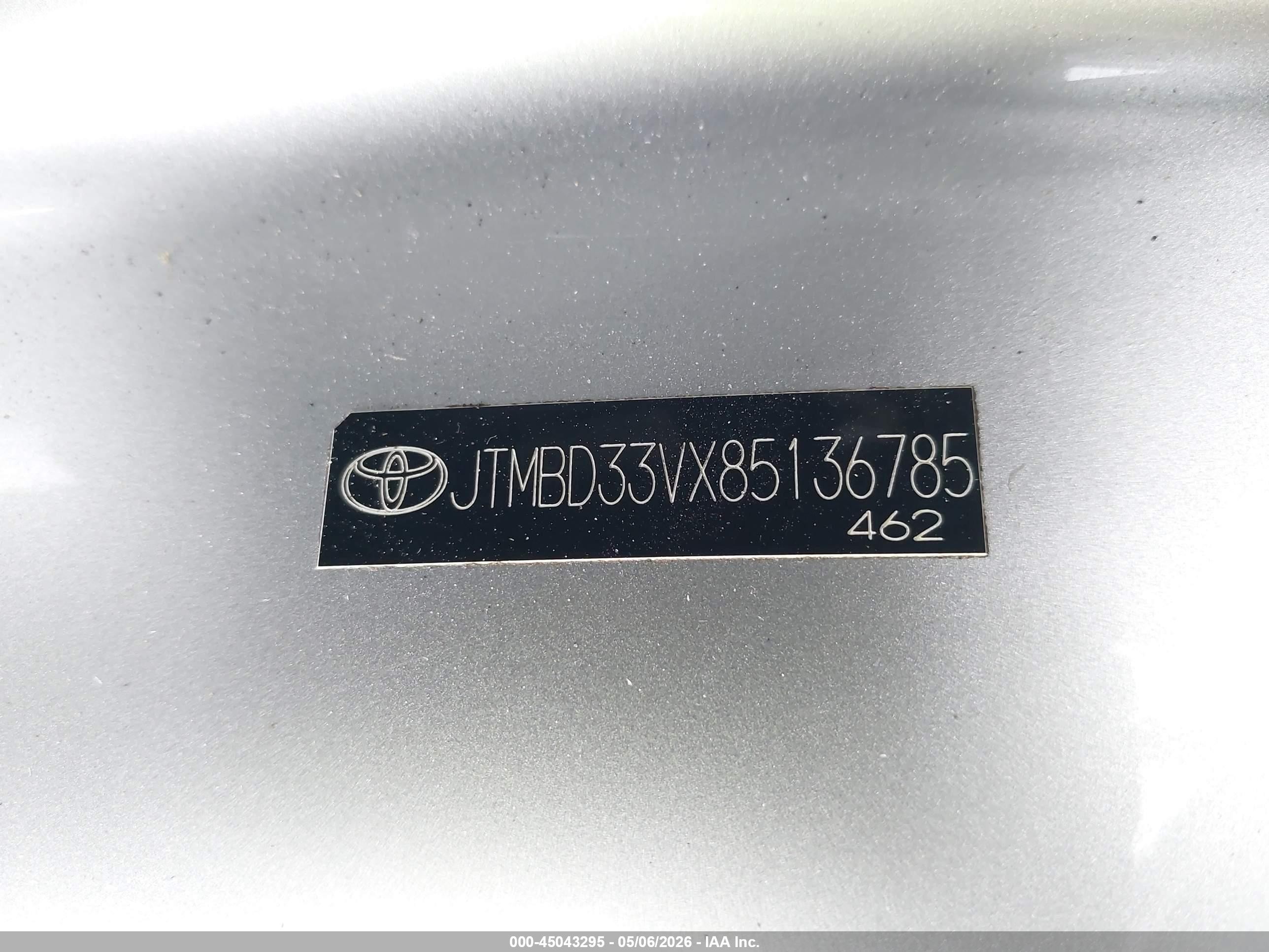 2008 Toyota Rav4   Серебряный vin: JTMBD33VX85136785