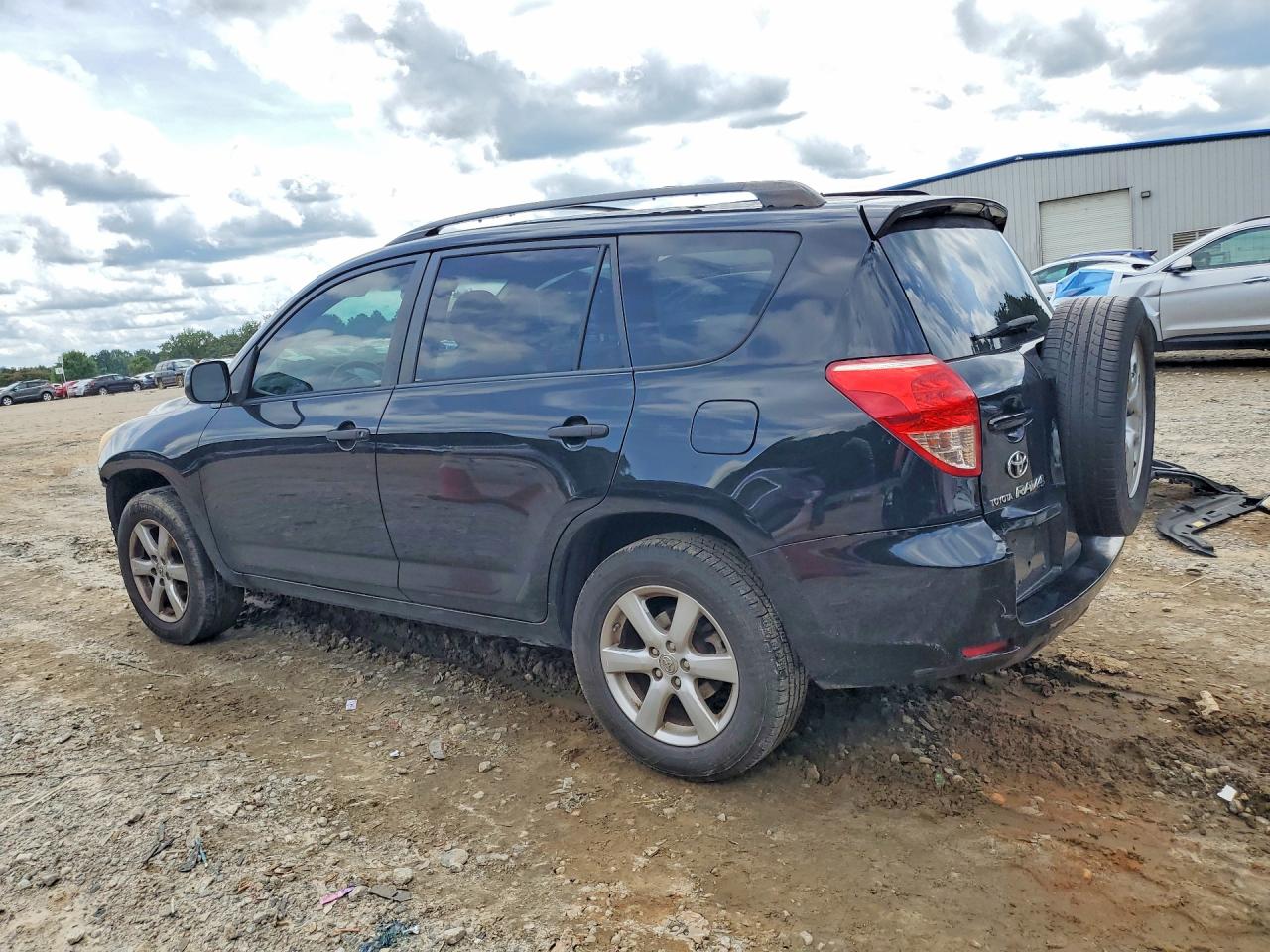 2008 Toyota Rav4 Base White vin: JTMBD33VX85192919
