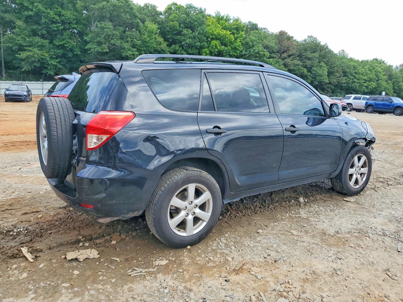 2008 Toyota Rav4 Base White vin: JTMBD33VX85192919