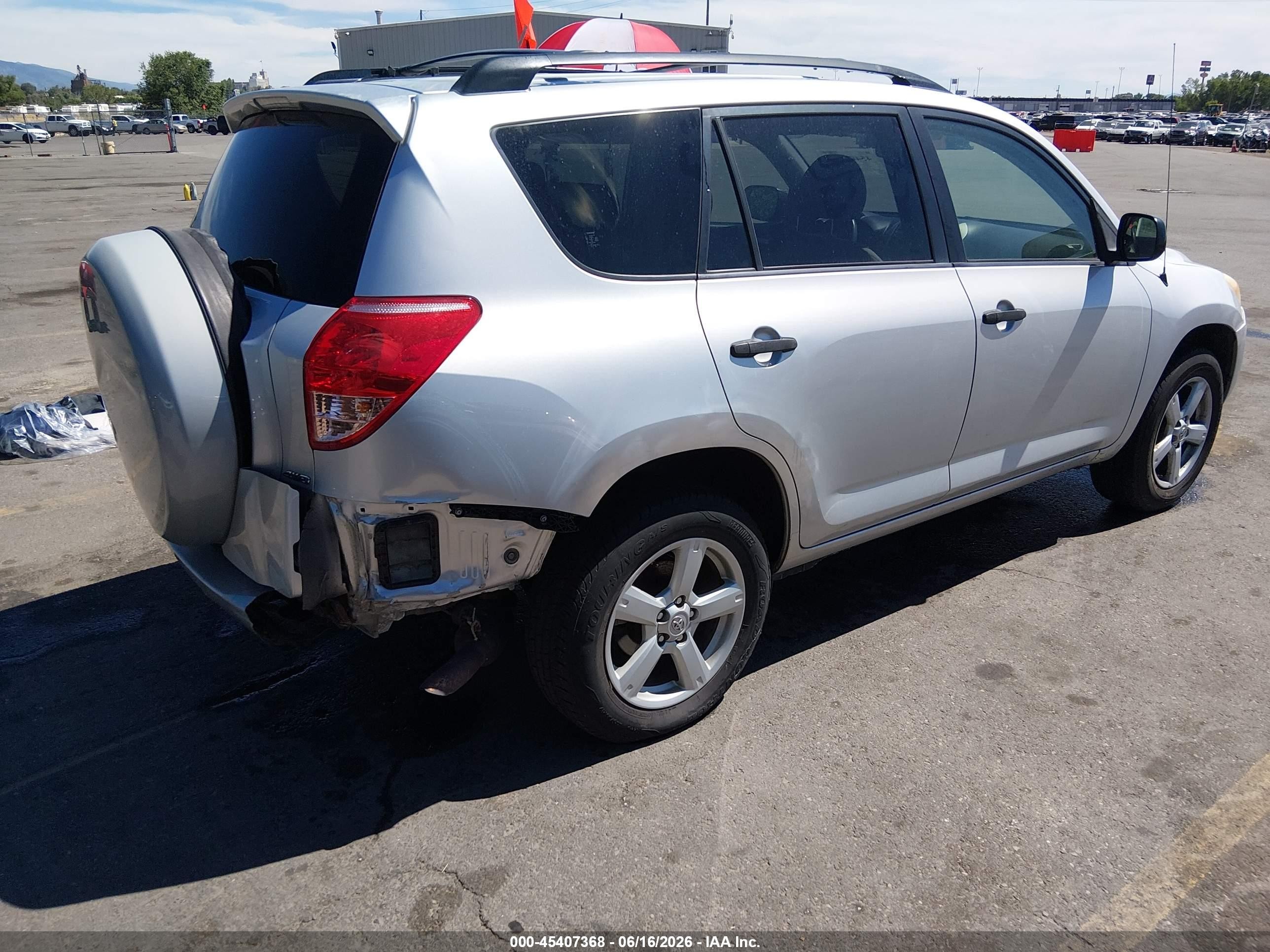 2008 Toyota Rav4 Silver vin: JTMBD33VX86065579