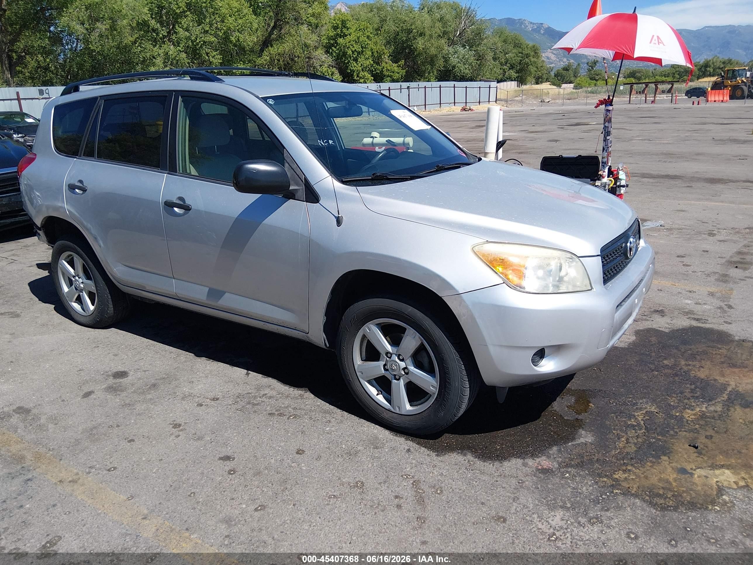 2008 Toyota Rav4 Silver vin: JTMBD33VX86065579
