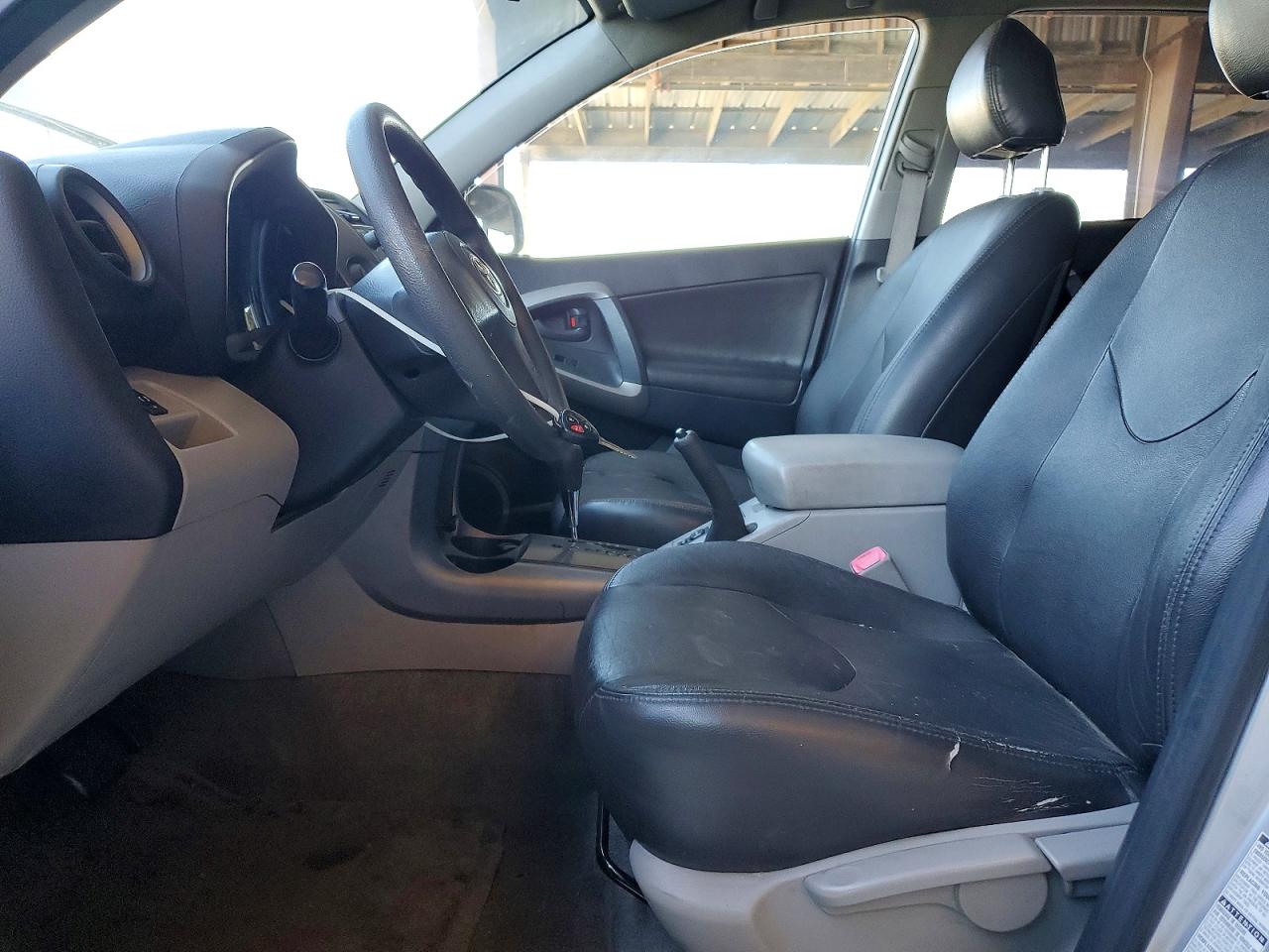 2008 Toyota Rav4 Base Silver vin: JTMBD33VX86065632