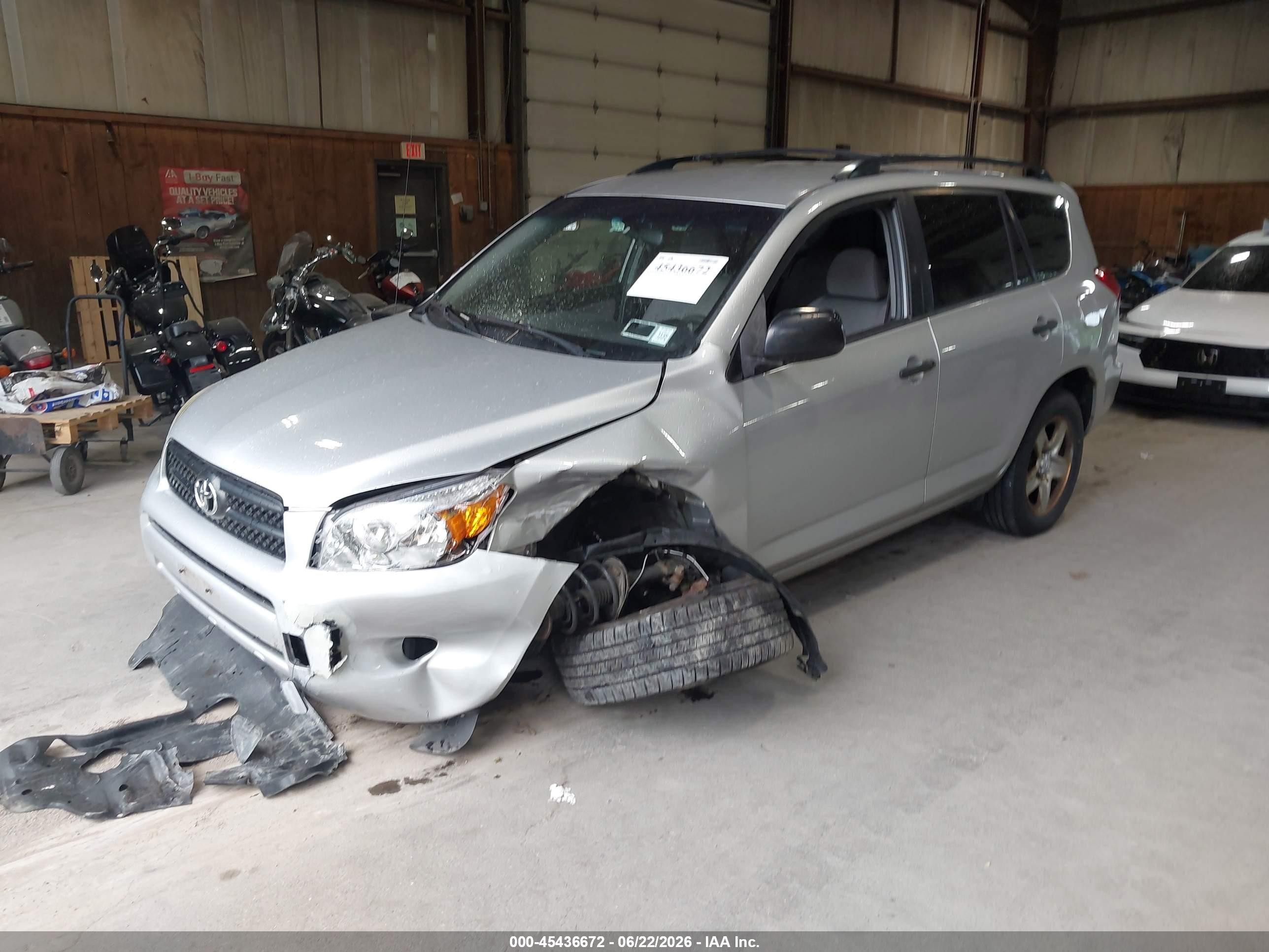 2008 Toyota Rav4   Silver vin: JTMBD33VX86086139