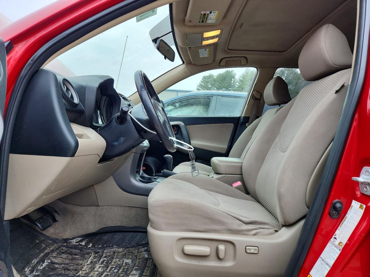 2006 Toyota Rav4 Limited Red vin: JTMBD34V465013933