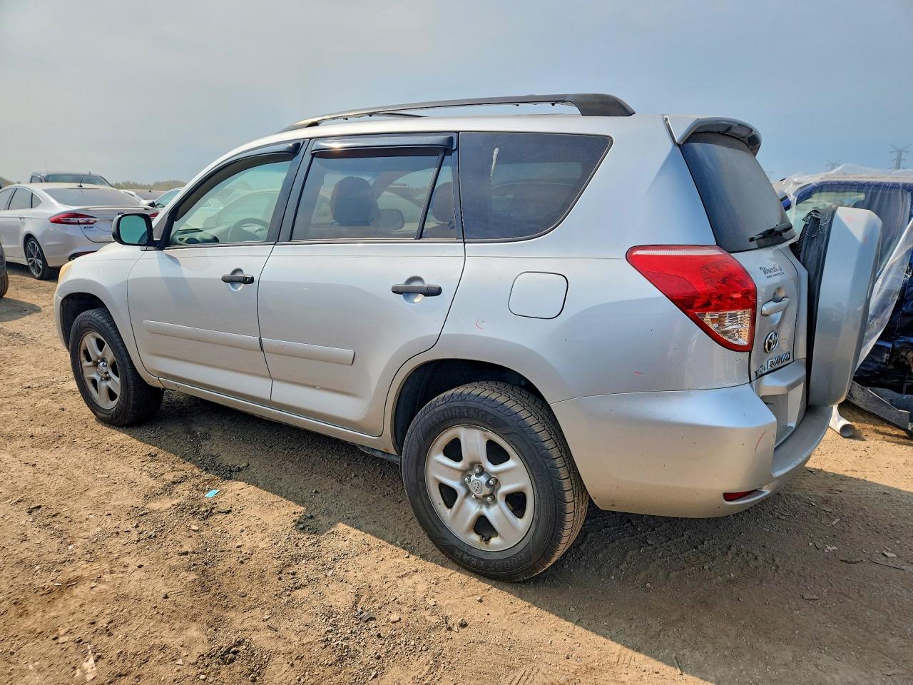2006 Toyota Rav4 Base Silver vin: JTMBD35V265049117