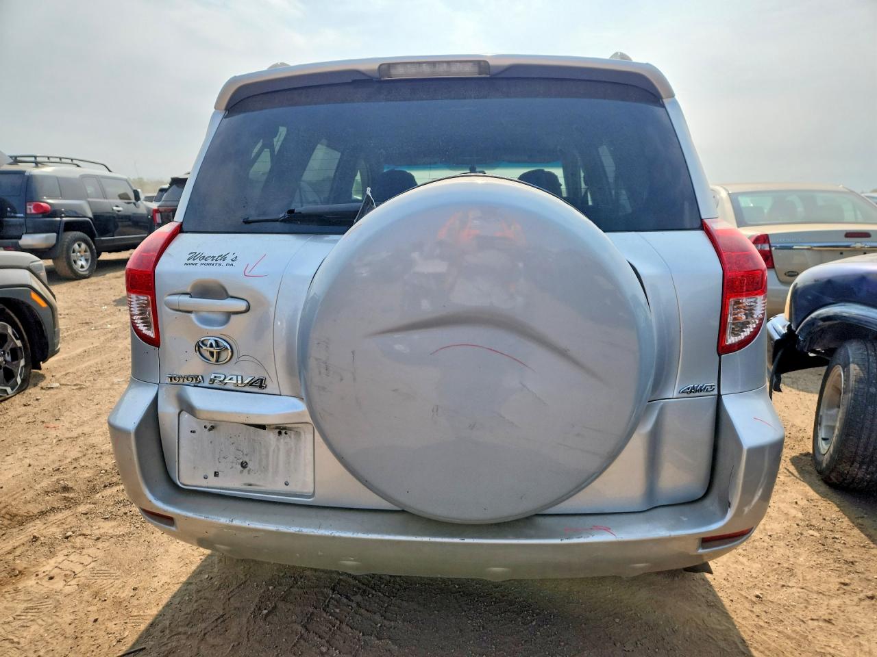2006 Toyota Rav4 Base Silver vin: JTMBD35V265049117
