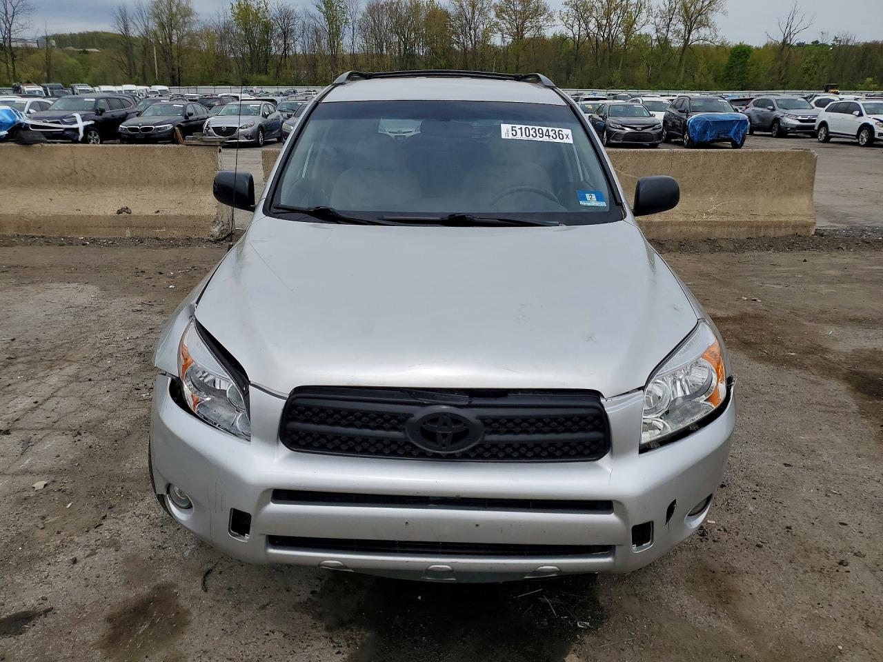 2007 Toyt Rav4 Silver vin: JTMBD35V475072576