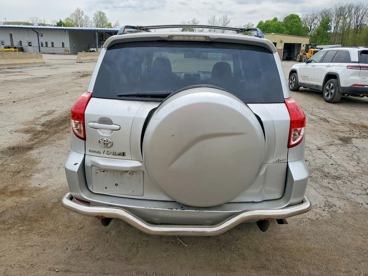 2007 Toyt Rav4 Silver vin: JTMBD35V475072576
