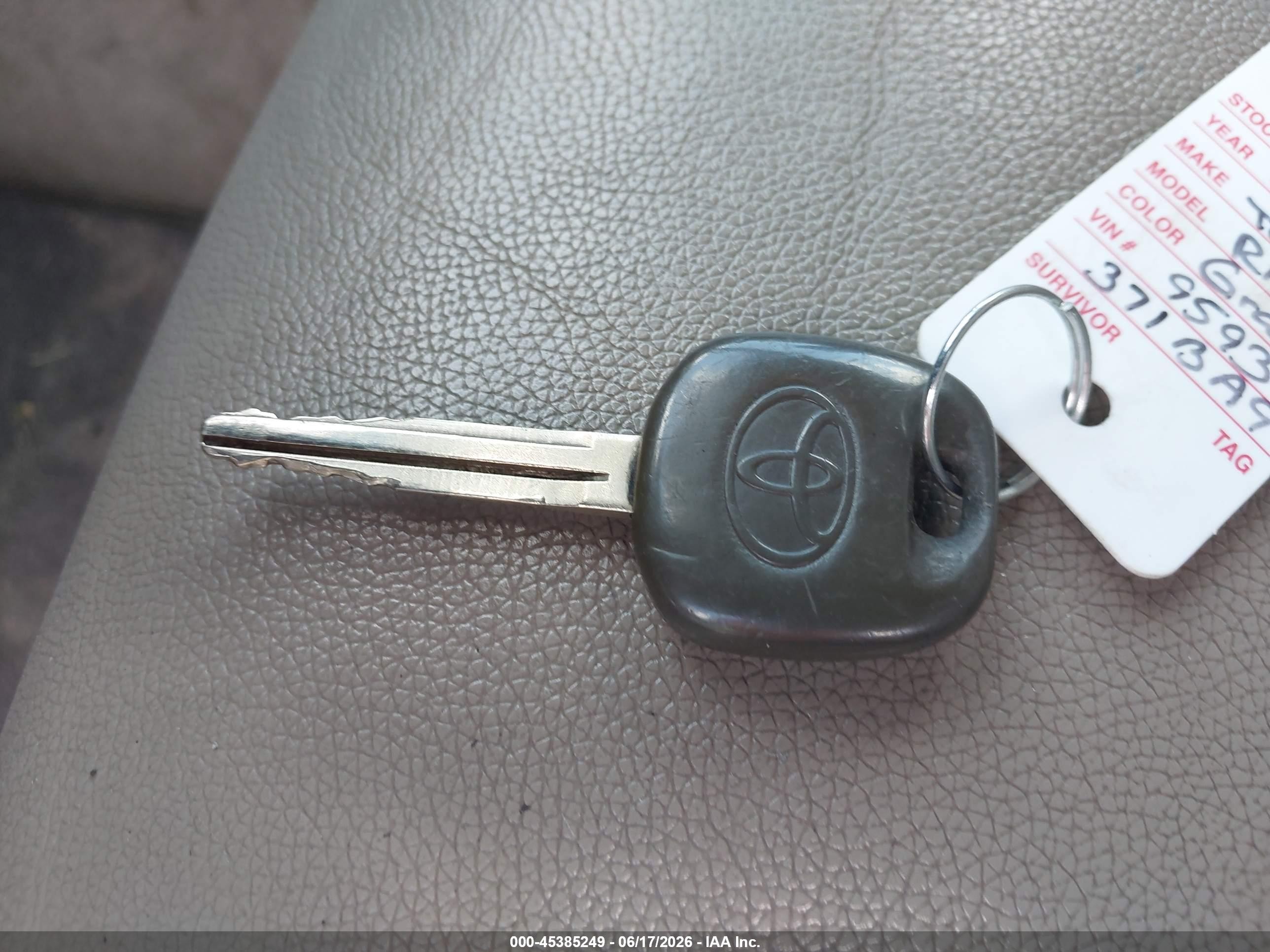 2008 Toyota Rav4   Зеленый vin: JTMBD35V585169593
