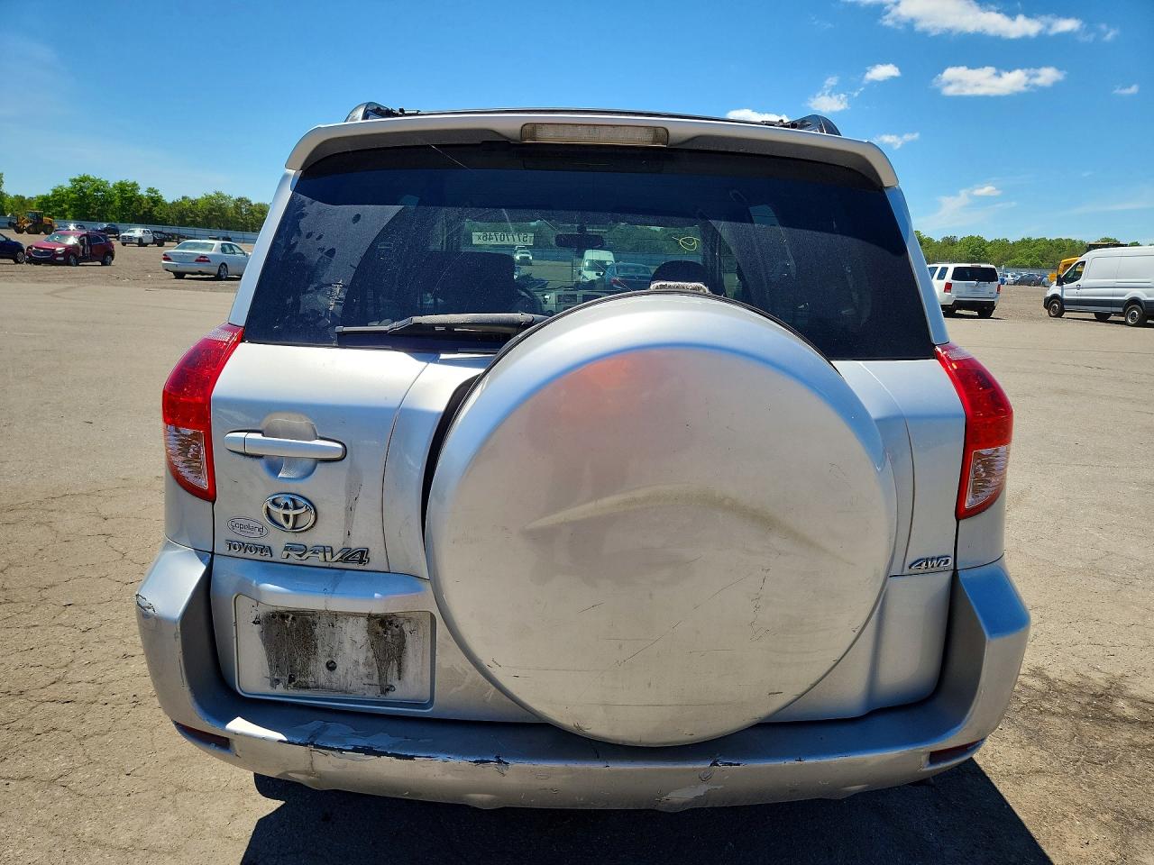 2008 Toyota Rav 4 Silver vin: JTMBD35V685204562