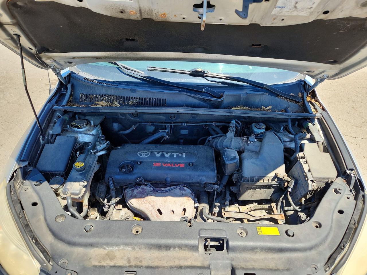 2008 Toyota Rav 4 Silver vin: JTMBD35V685204562