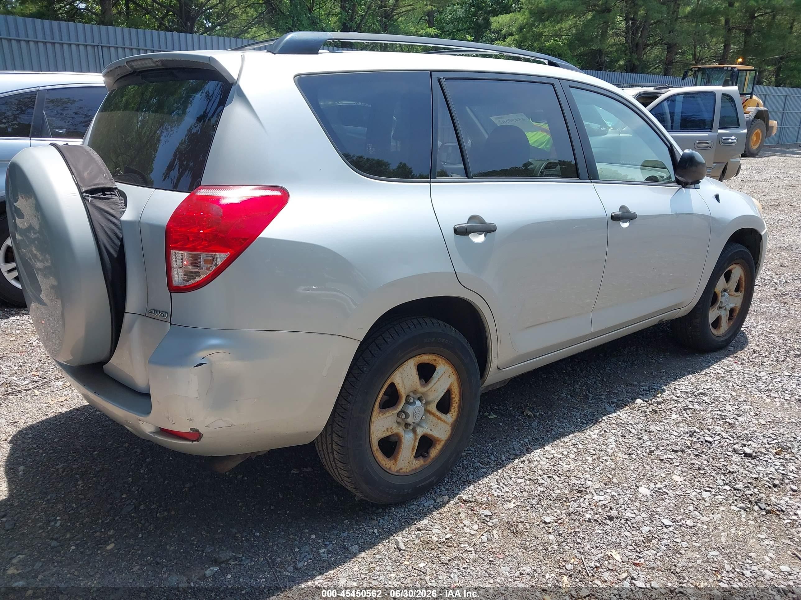 2008 Toyota Rav4   Серебряный vin: JTMBD35V785128396