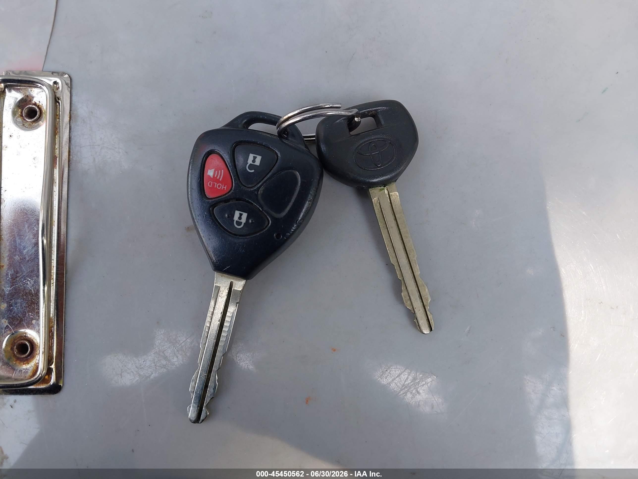 2008 Toyota Rav4   Серебряный vin: JTMBD35V785128396