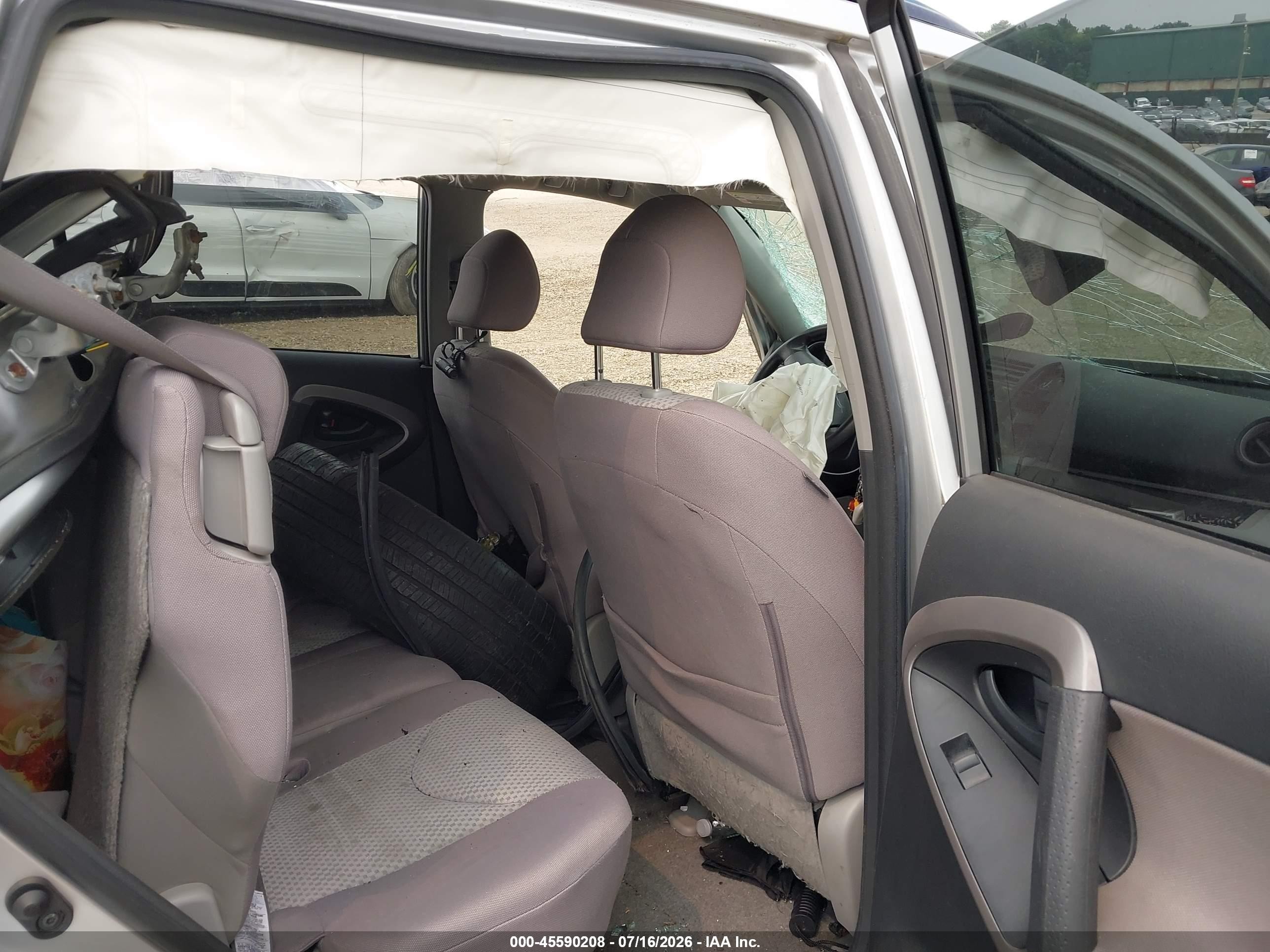 2008 Toyota Rav4   Gray vin: JTMBD35V785135672