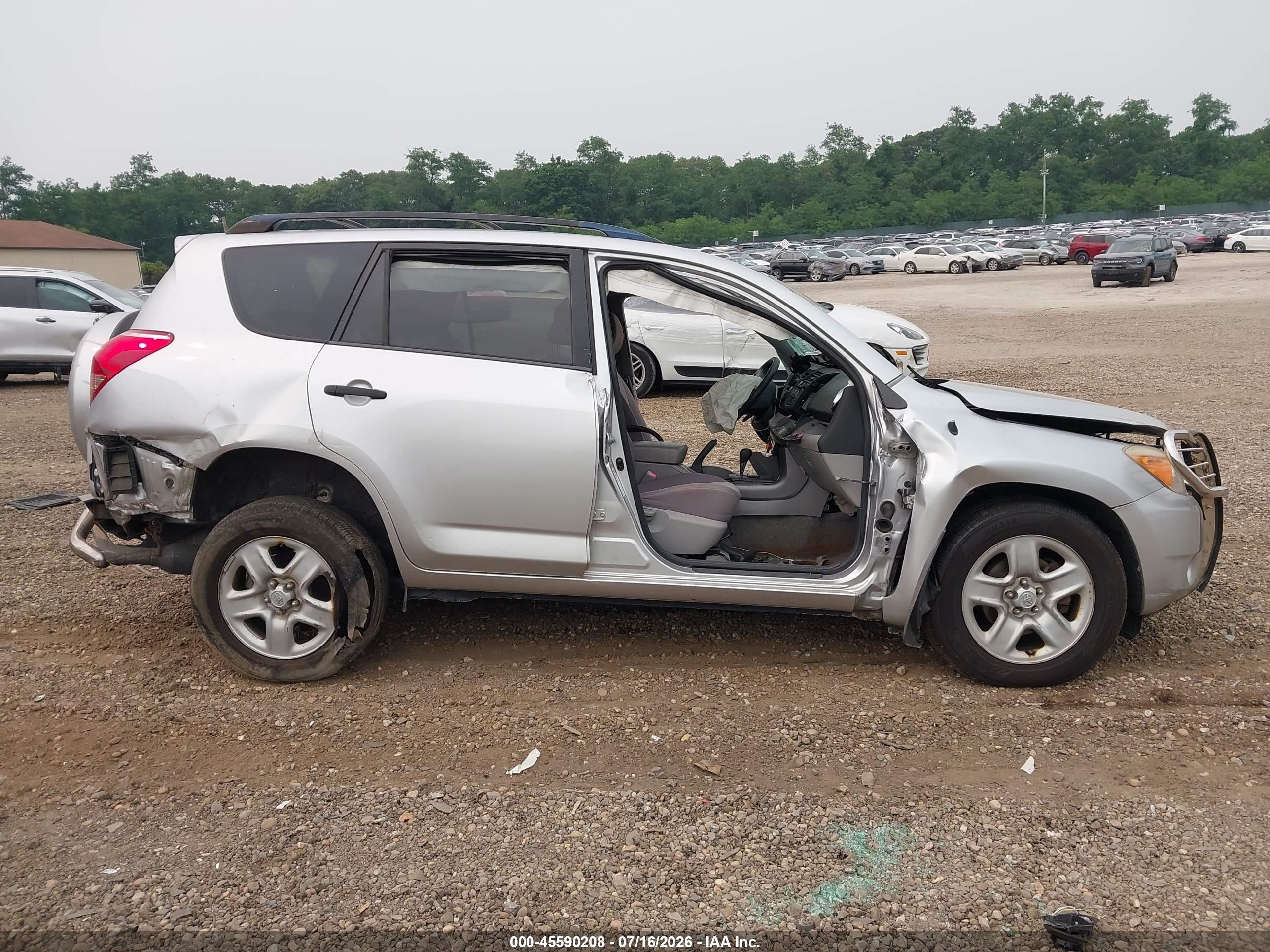 2008 Toyota Rav4   Gray vin: JTMBD35V785135672