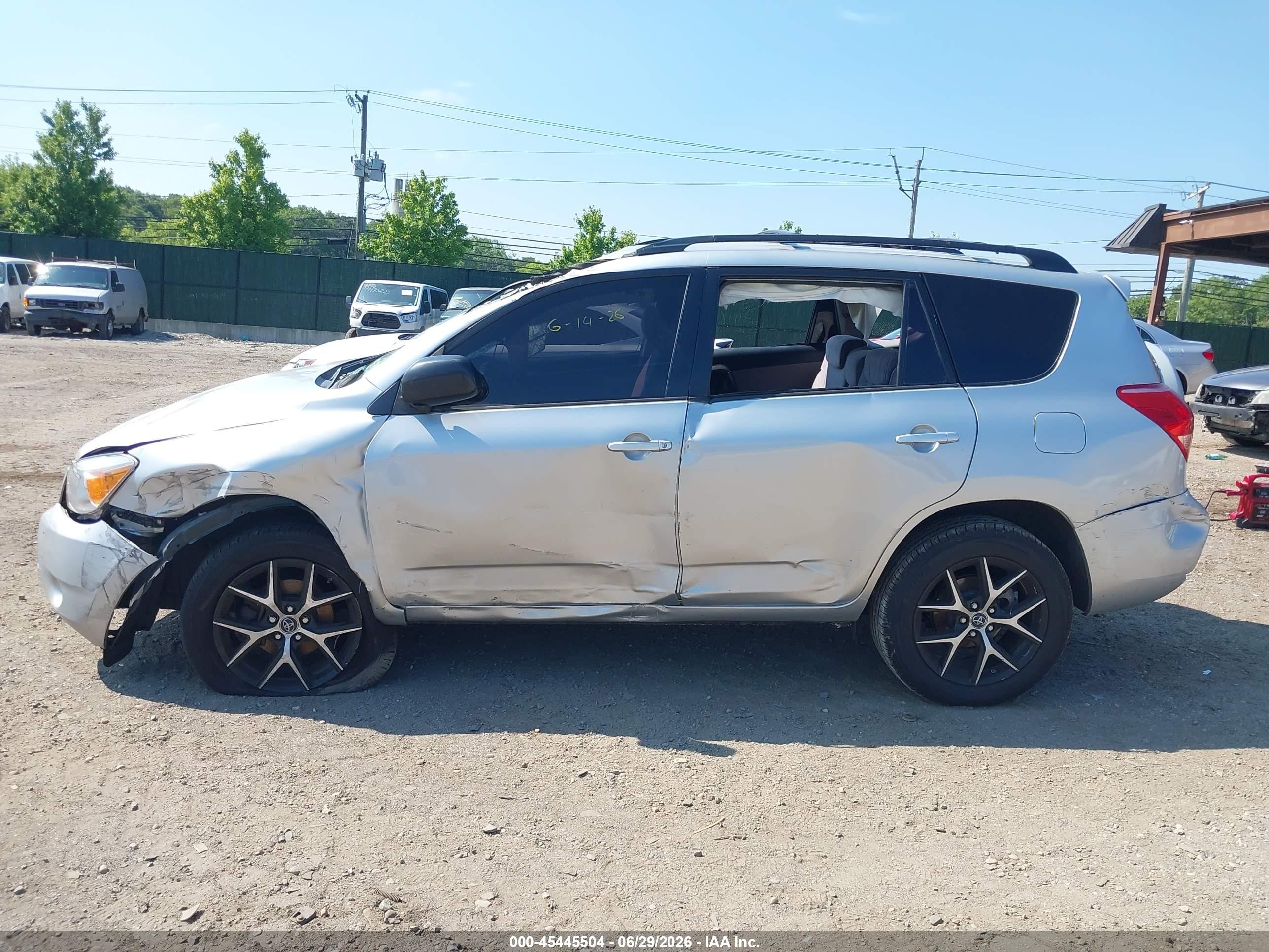 2006 Toyota Rav4   Gray vin: JTMBD35V865026635