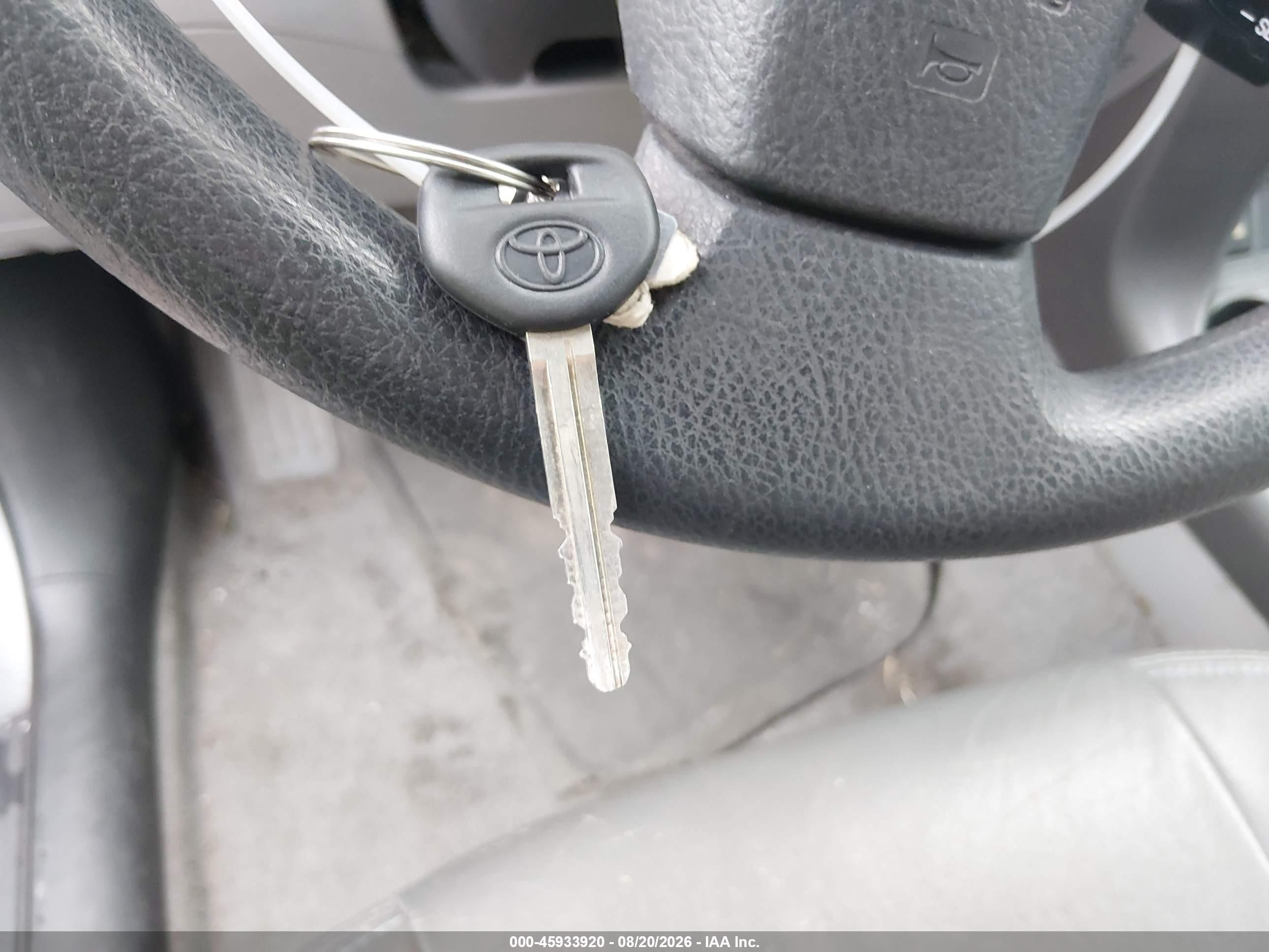 2007 Toyota Rav4   Gray vin: JTMBD35V875057093