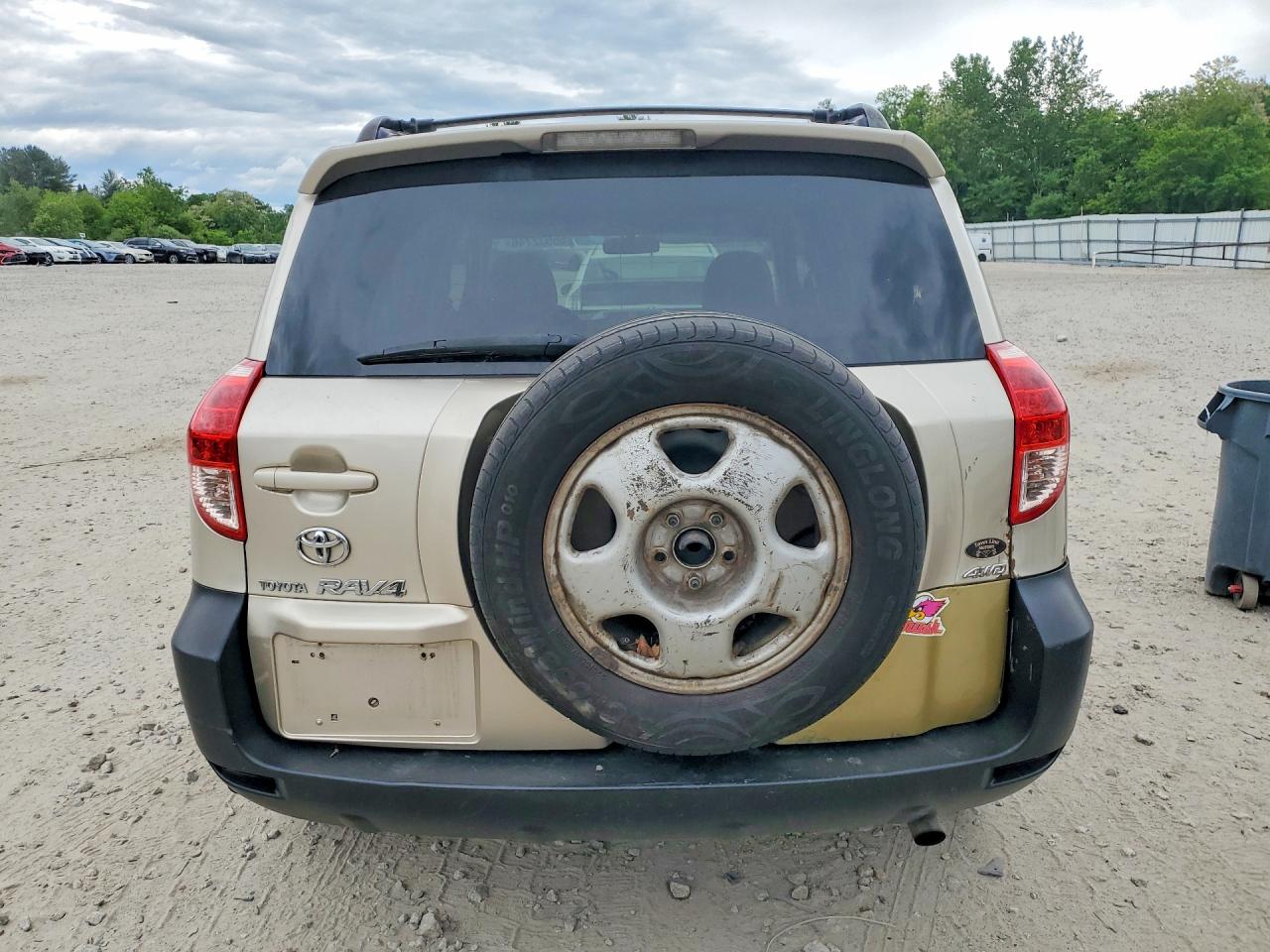 2007 Toyota Rav4 Base Tan vin: JTMBD35V875059717